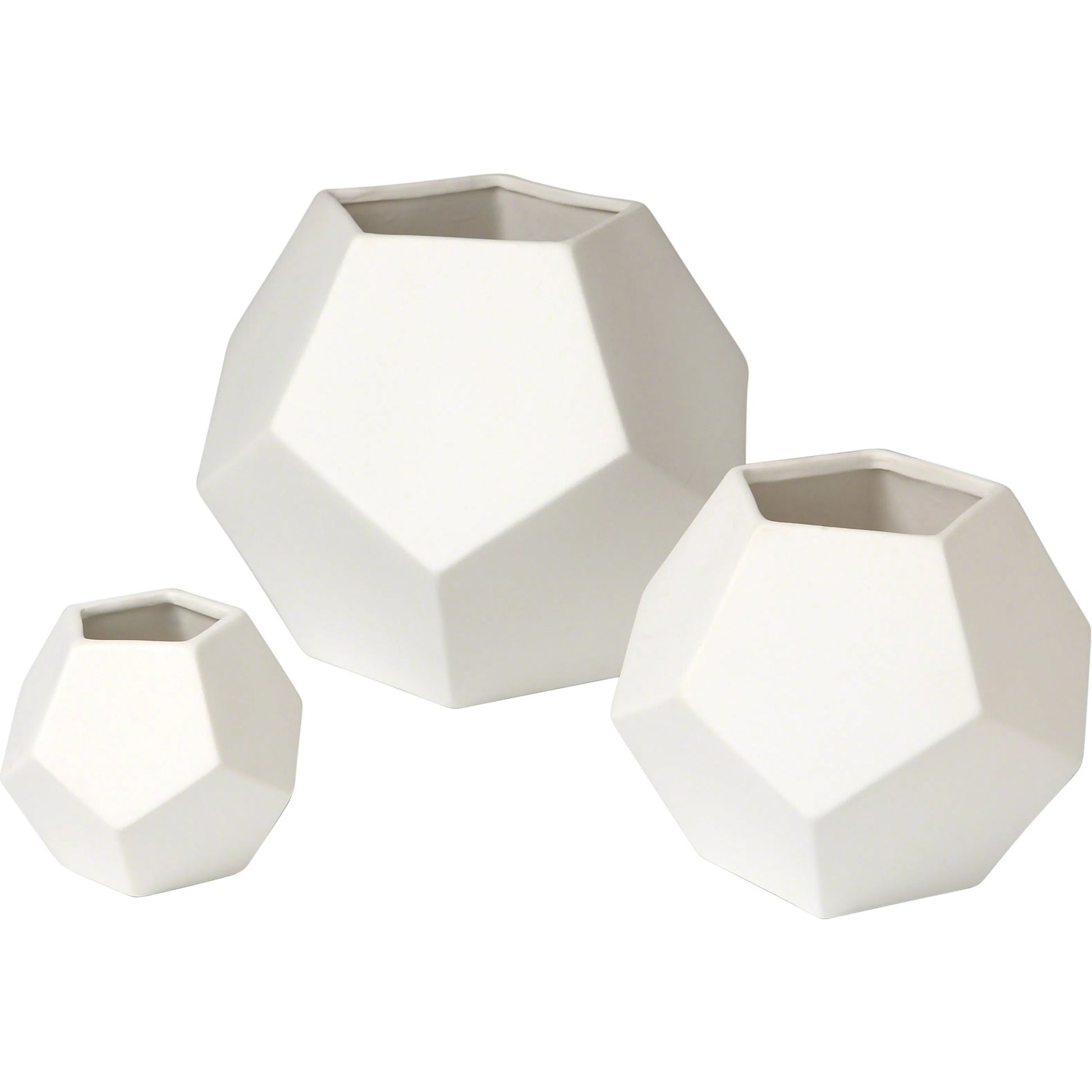 Faceted Vase by Global Views. Made from ceramic in a modern style.