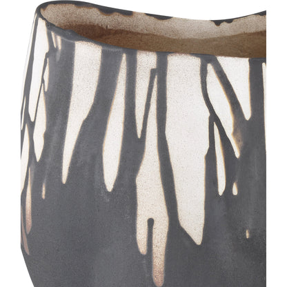 Inoue Vase by Currey and Company in black, off-white. Made from porcelain in a modern style.