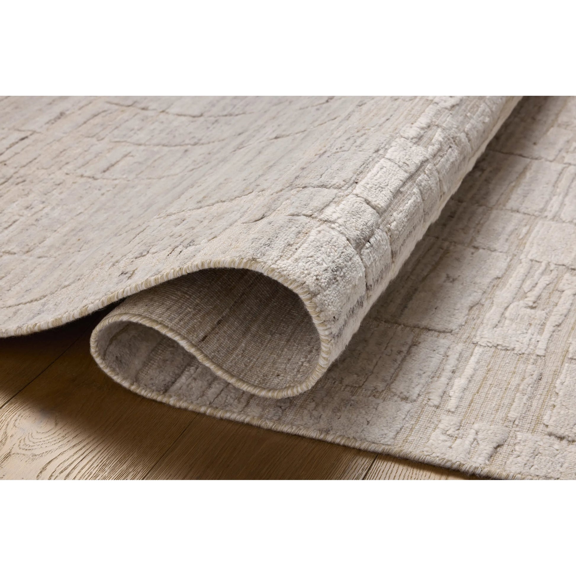 Daniel DAN-01 Rug by Jean Stoffer x Loloi. Made from viscose, wool in a unique style.