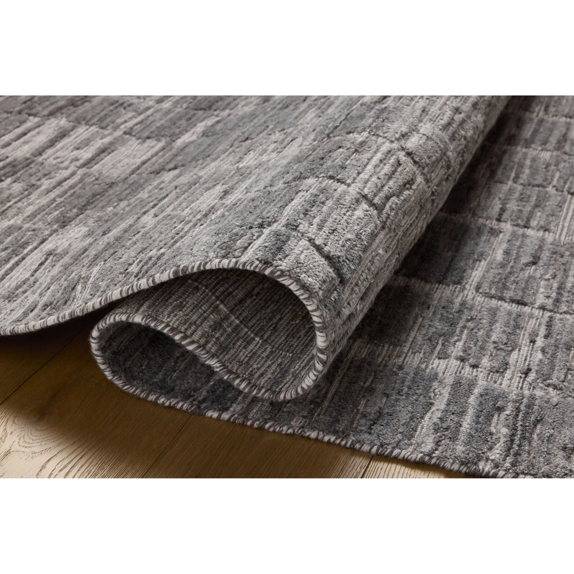 Daniel DAN-01 Rug by Jean Stoffer x Loloi. Made from viscose, wool in a unique style.