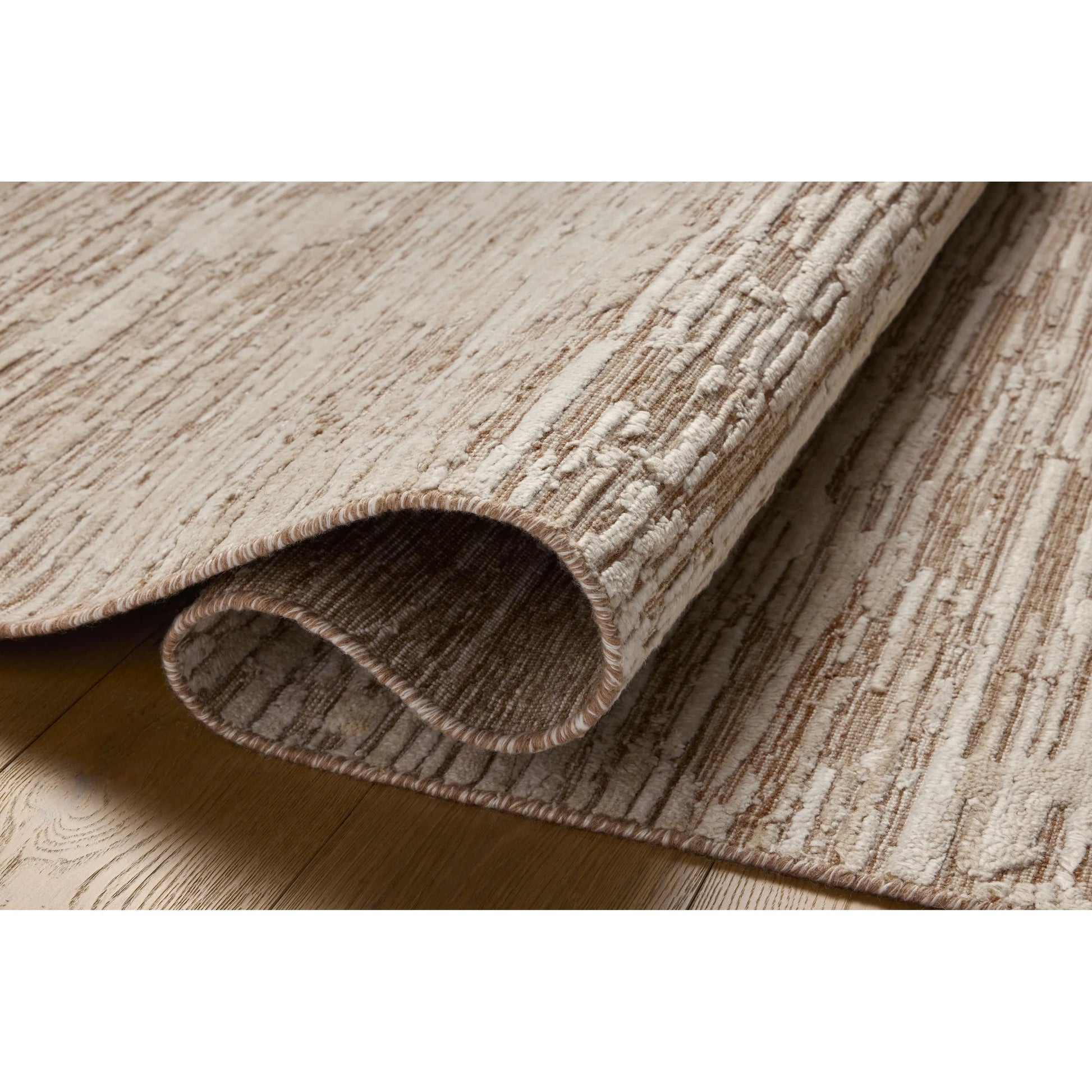 Daniel DAN-02 Rug by Jean Stoffer x Loloi. Made from viscose, wool in a unique style.