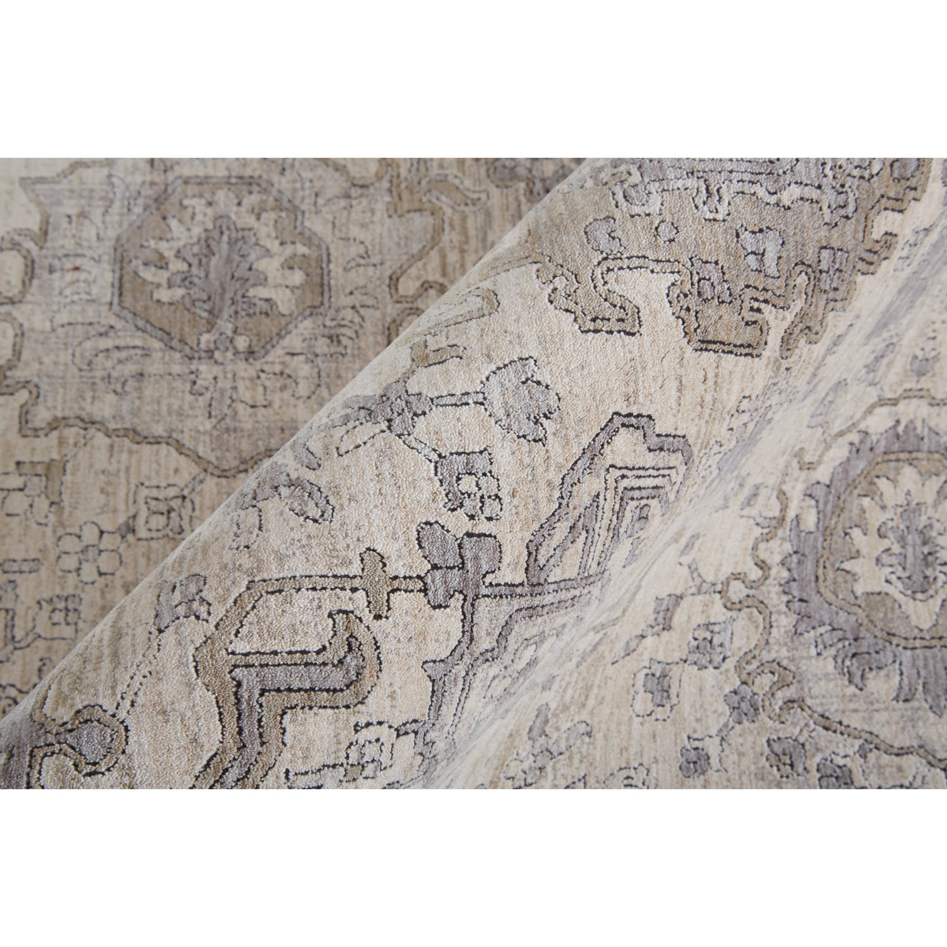 Marquette Transitional Oriental Rug - 3776F by Feizy in gray, silver, ivory. Made from polyester, acrylic in a unique style.