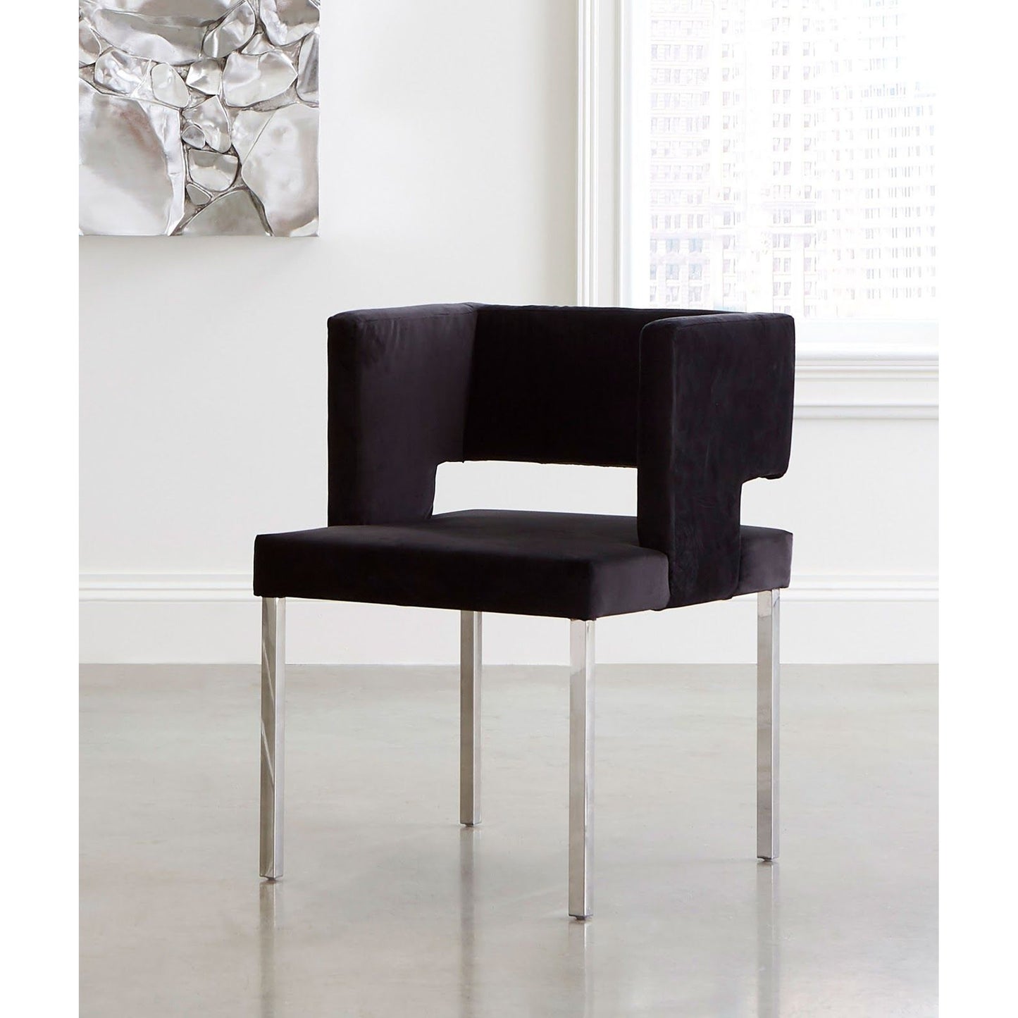 004 SR-820767 | Lifestyle | Raffia Dining Chair by Phillips Collection in black, silver. Made from other fabrics in a modern style.