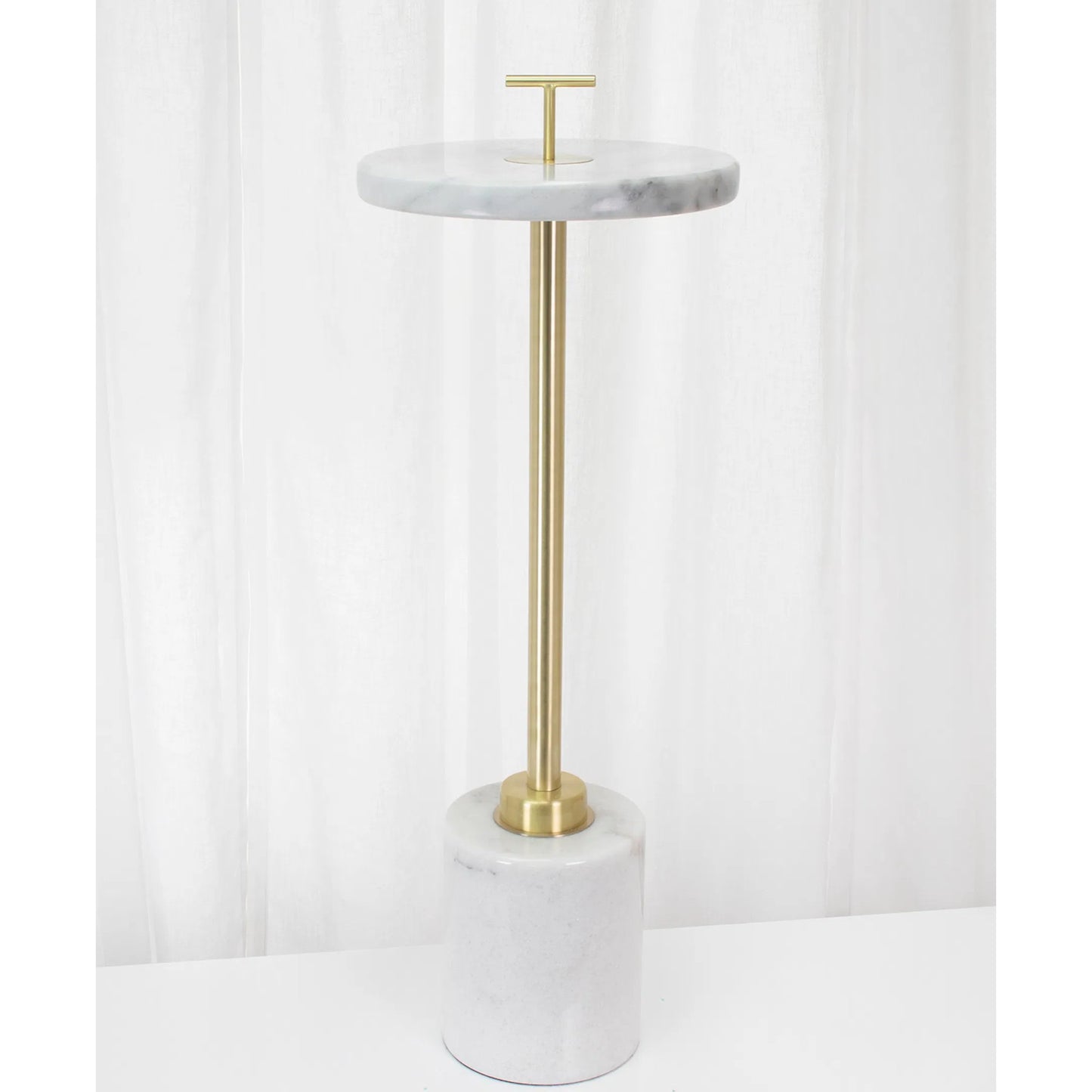 002 SI-2019244 | Lifestyle | Dean Drink Table by Couture Lamps in white marble and metal. Made from marble, metal in a modern style.