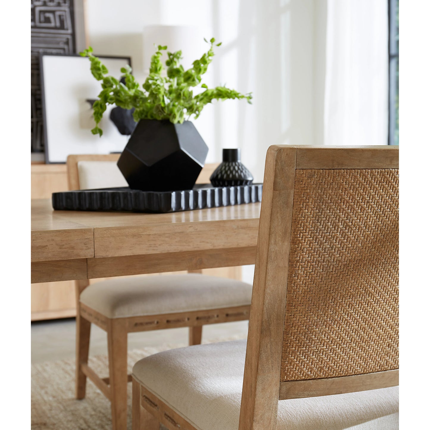 005 SI-2133711 | Closeup | Retreat Rectangle Dining Table by Hooker Furniture in dune. Made from oak veneers, solid-wood edged top in a cottage & farmhouse style.