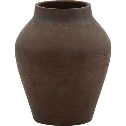 Effie Vase by Arch & Plane. Made from cement in a transitional style.