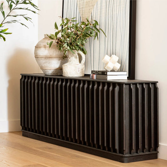 Luciano Vase by Arch & Plane in natural. Made from terracotta in a unique style.