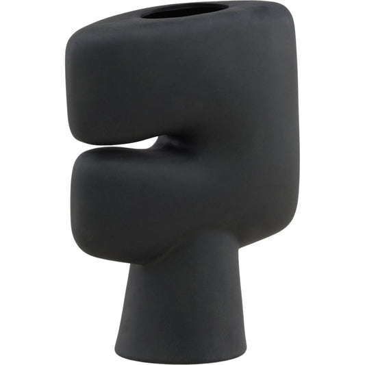 Niamh Vase by Arch & Plane in black. Made from terracotta in a unique style.