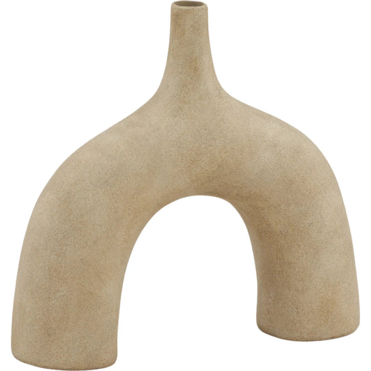 Aron Vase by Arch & Plane. Made from terracotta in a unique style.