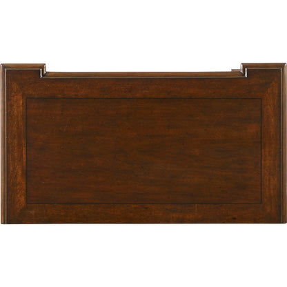 Leesburg Nightstand by Hooker Furniture in mahogany. Made from mahogany veneers in a traditional style.