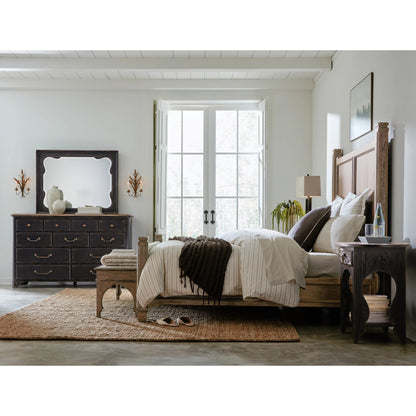 Americana 11-Drawer Dresser by Hooker Furniture. Made from oak veneers and cedar veneers with solid-wood edge top in a cottage & farmhouse style.