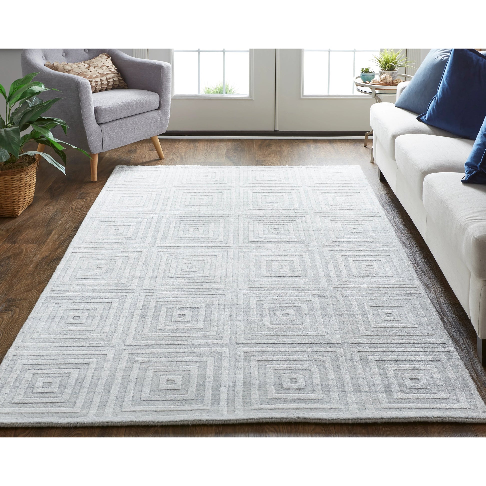 Redford Transitional Solid Rug - 8670F by Feizy. Made from 70% viscose, 30% wool in a unique style.