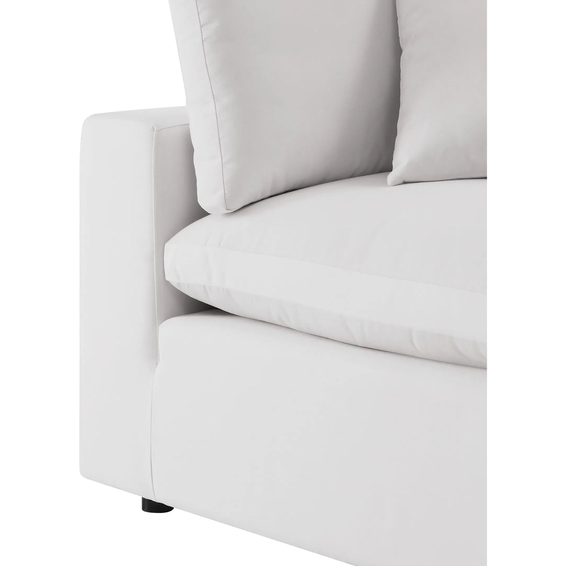Wheatland 5-Piece Sectional Sofa by Evans & Londeen in charcoal. Made from seat cushion: foam density 34kg, m3, spray bonded cotton, non-woven fabric cover, doll cotton, aluminium frame, aluminum tube in a modern style.