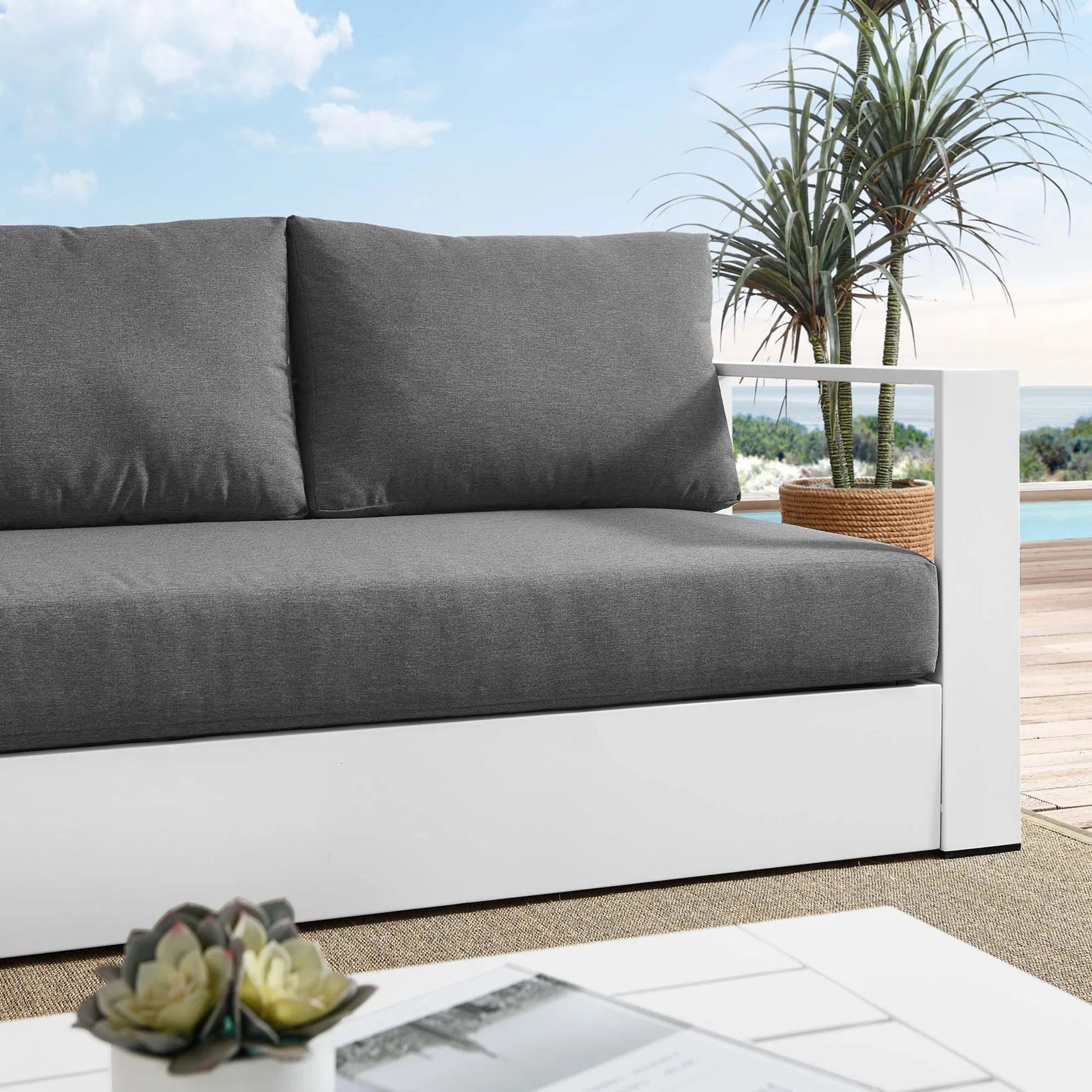 Conejos Powder-Coated Aluminum Sofa by Evans & Londeen. Made from seat cushion: foam density 30kgs, m3, seat front is covered by 20mmt spraying bonded wadding in a modern style.