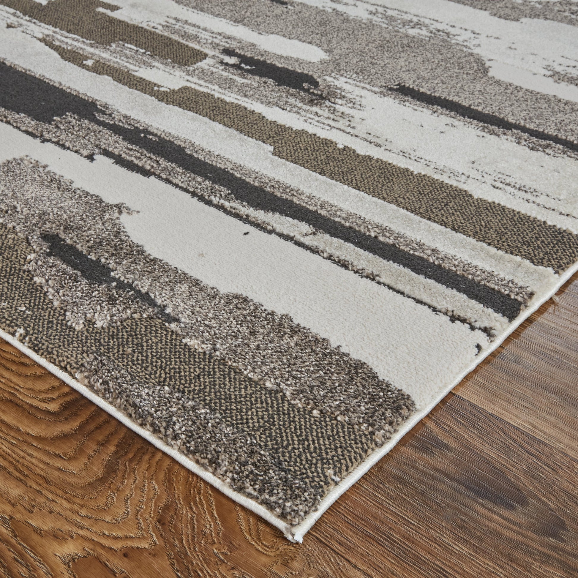 Vancouver Transitional Rug - 39FEF by Feizy. Made from 74% polypropylene frieze, 26% high bulk polyester in a unique style.