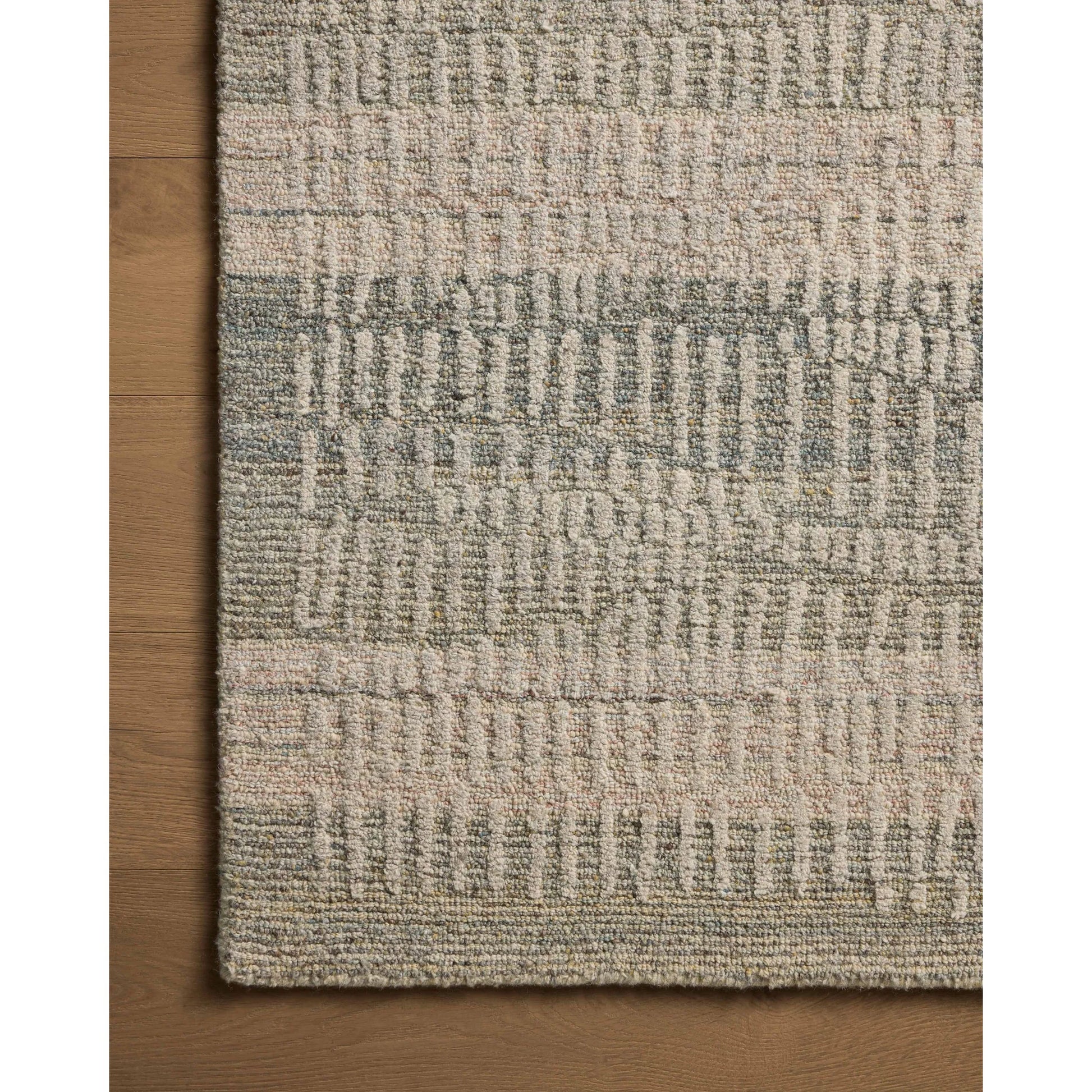 Elias ELA-02 Rug by Loloi. Made from 100% wool in a unique style.