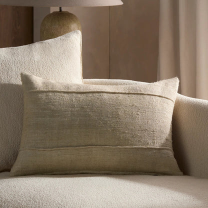 Emmer EMM02 Pillow by Jaipur Living in natural linen. Made from 80% linen 20% viscose in a transitional style.