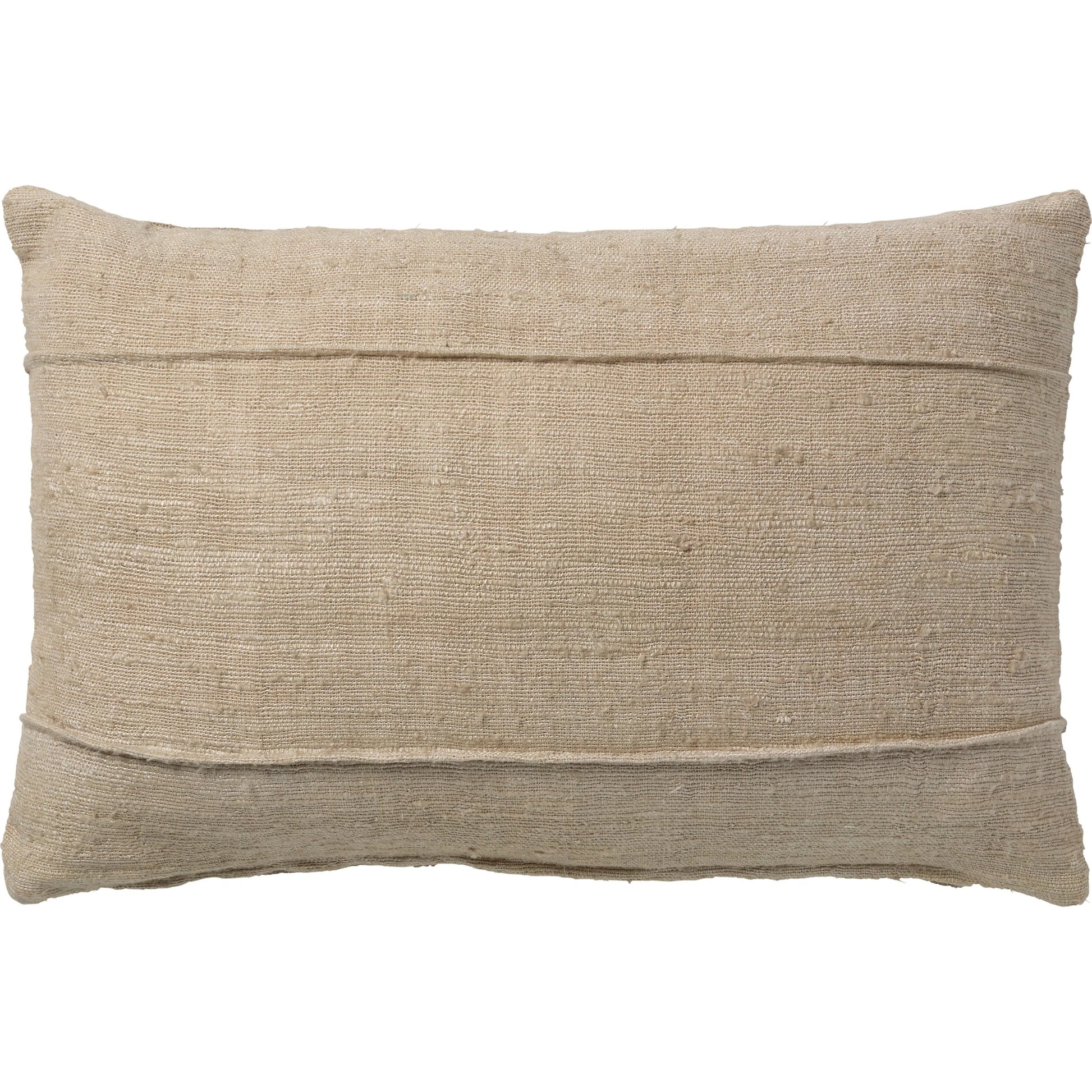 Emmer EMM02 Pillow by Jaipur Living in natural linen. Made from 80% linen 20% viscose in a transitional style.