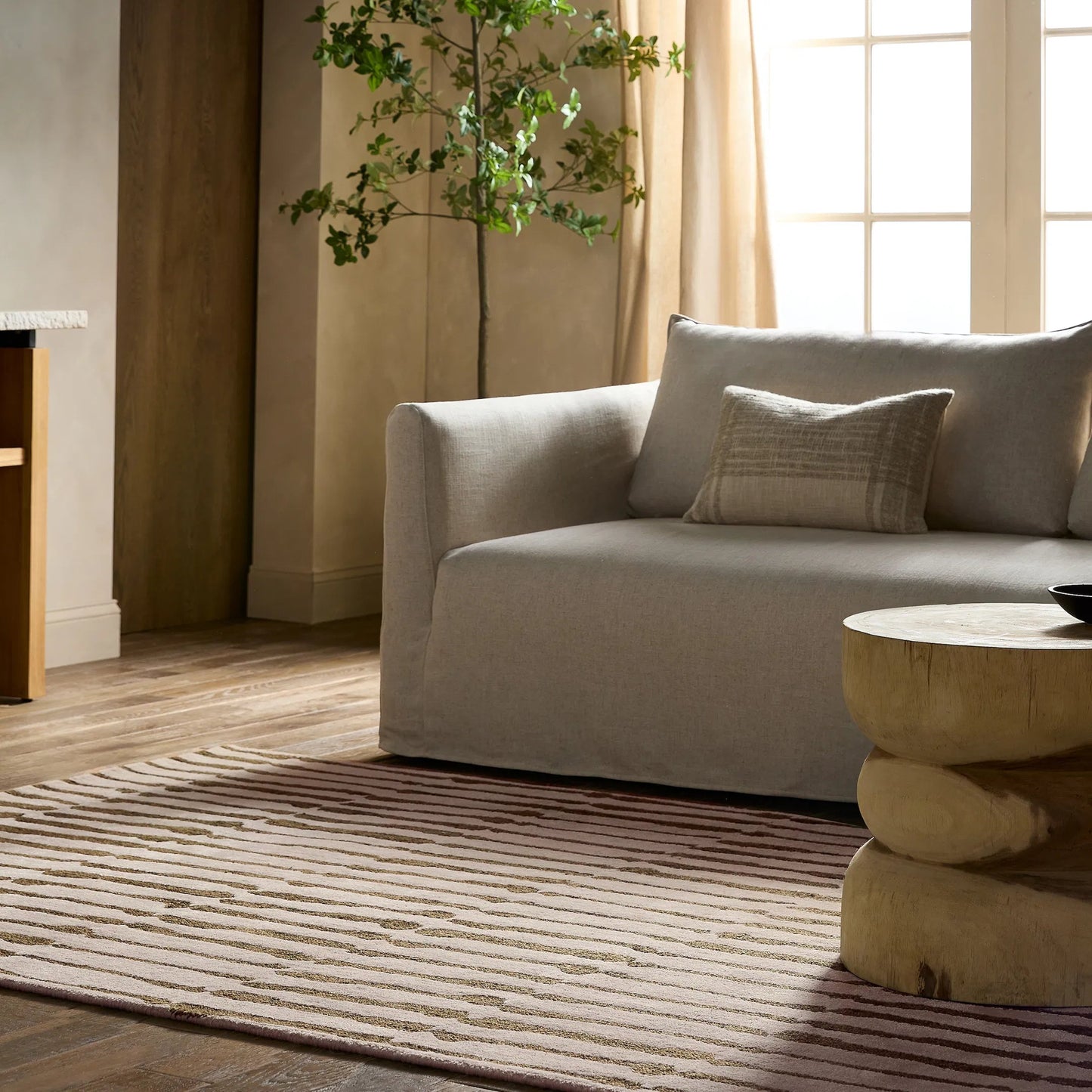 006 SI-2354372,SI-2354373,SI-2354374,SI-2354375,SI-2386082 | Lifestyle | Etho By Nikki Chu ENK17 Rug by Jaipur Living in green, cream. Made from 70% wool, 30% viscose in a unique style.