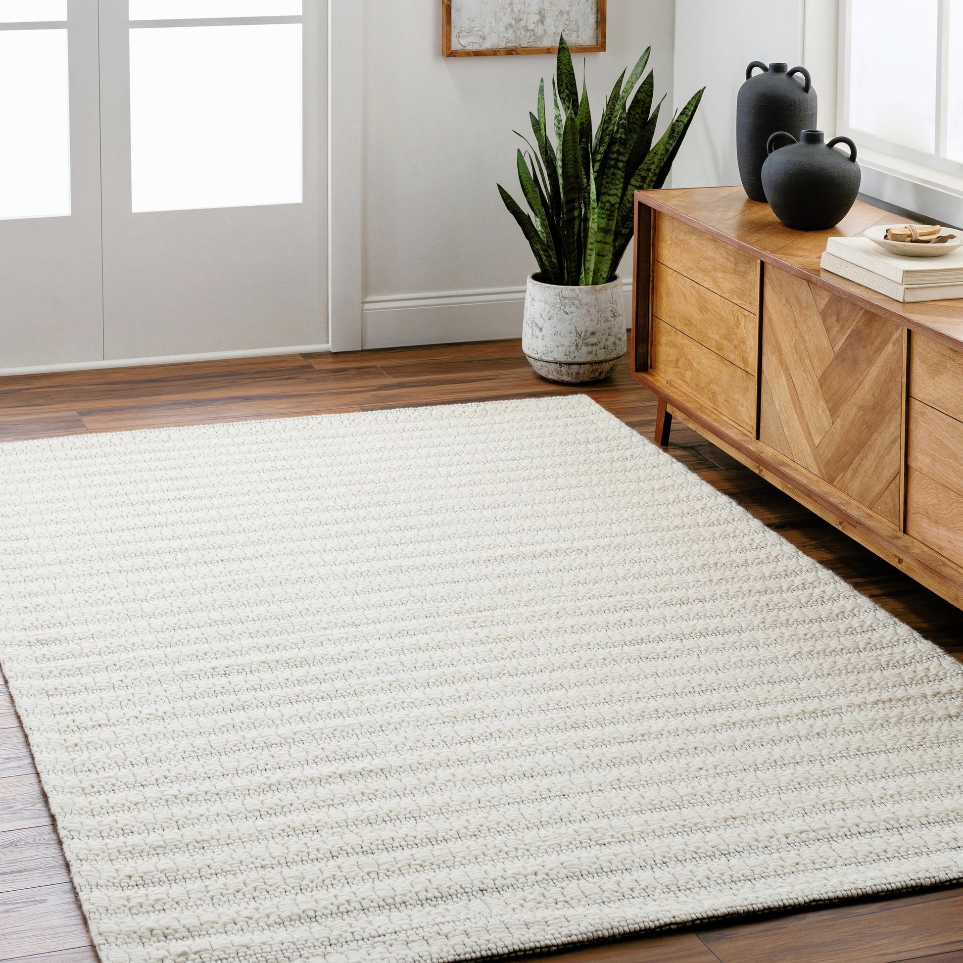 Empoli EPO-2300 Rug by Livabliss. Made from main: 50% recycled pet yarn, main: 50% wool in a unique style.