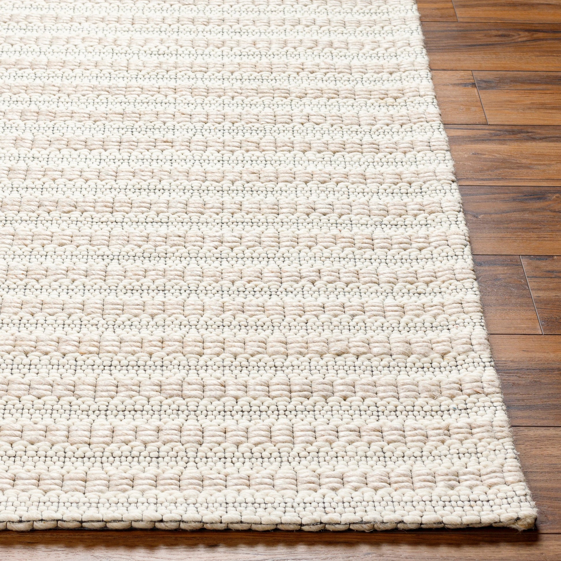 Empoli EPO-2300 Rug by Livabliss. Made from main: 50% recycled pet yarn, main: 50% wool in a unique style.