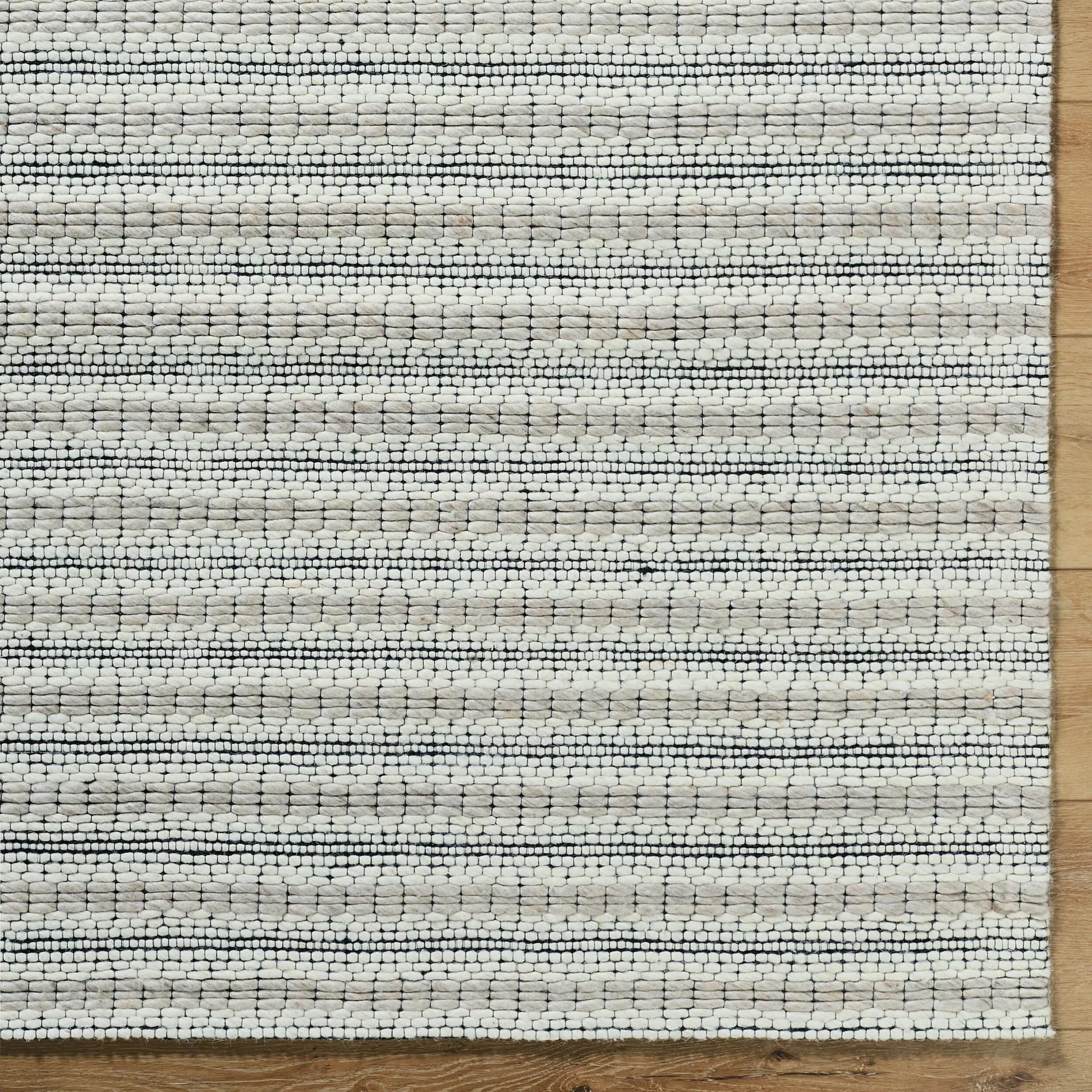 Empoli EPO-2300 Rug by Livabliss. Made from main: 50% recycled pet yarn, main: 50% wool in a unique style.