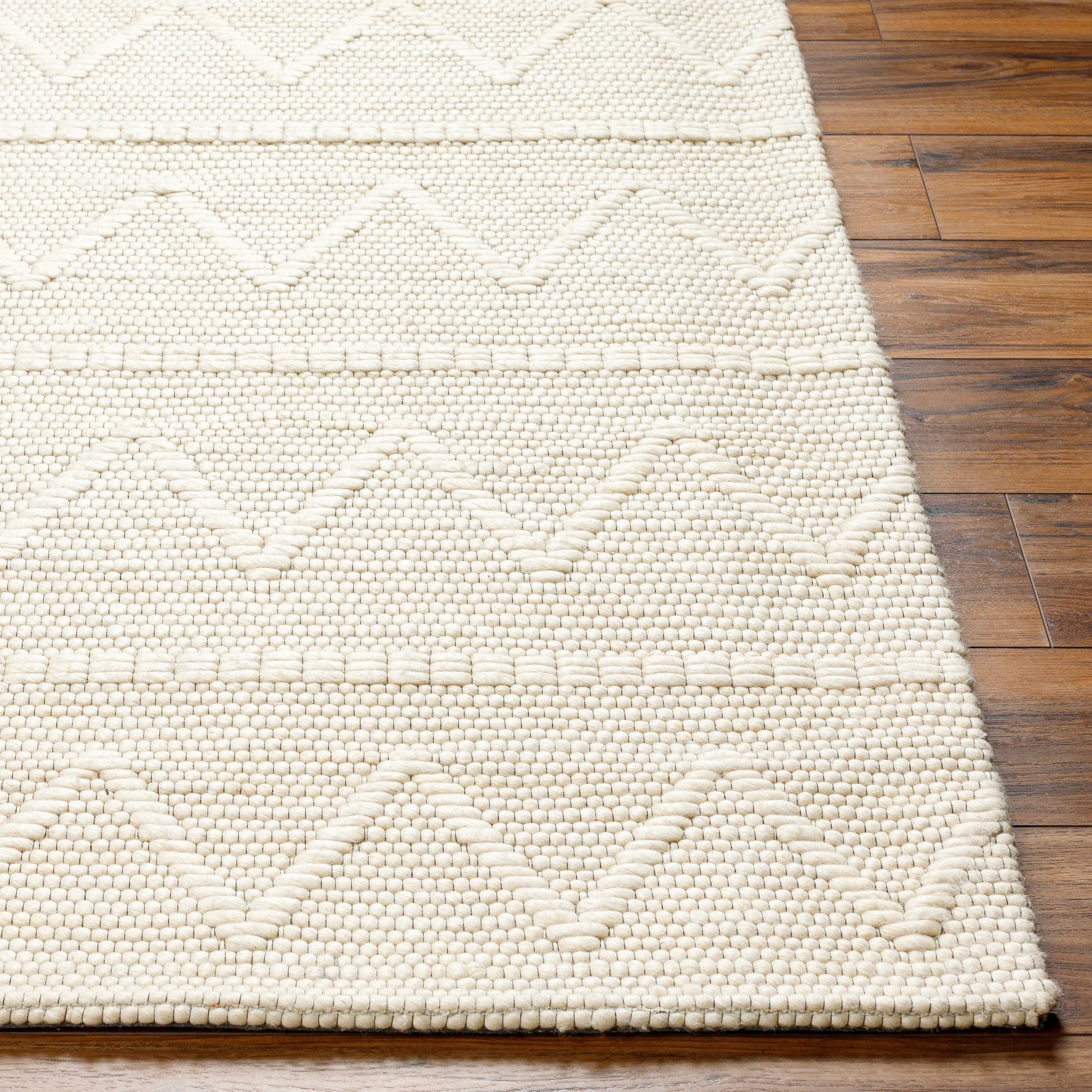 Empoli EPO-2304 Rug by Livabliss. Made from main: 50% recycled pet yarn, main: 50% wool in a unique style.