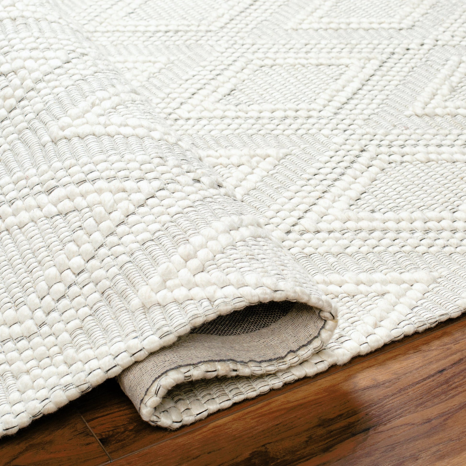 Empoli EPO-2312 Rug by Livabliss. Made from main: 50% recycled pet yarn, main: 50% wool in a unique style.