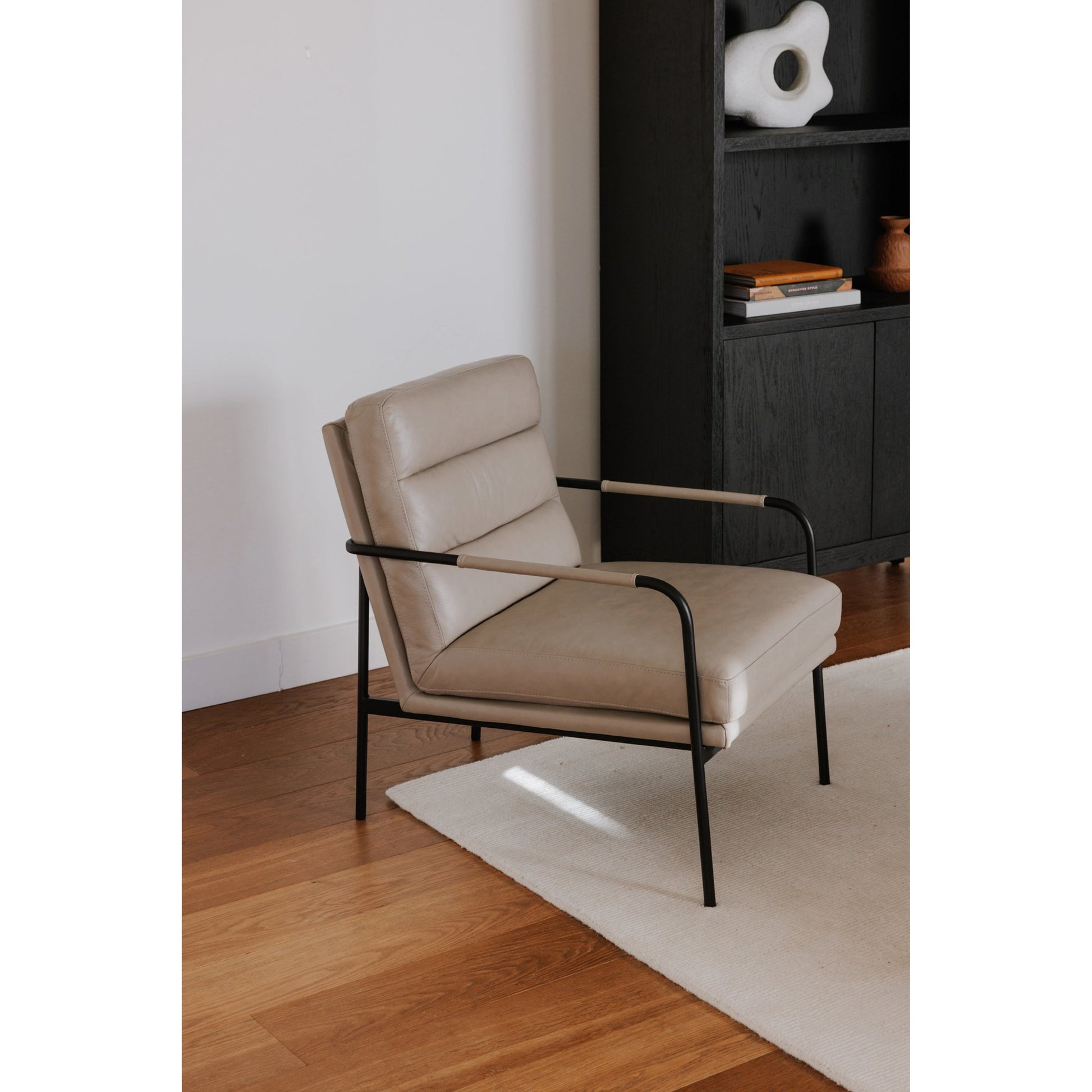 Verlaine Chair Chestnut by Moe's Home Collection. Made from upholstery: 100% top grain leather, powder-coated metal frame, zigzag spring support, foam cushions in a transitional style.