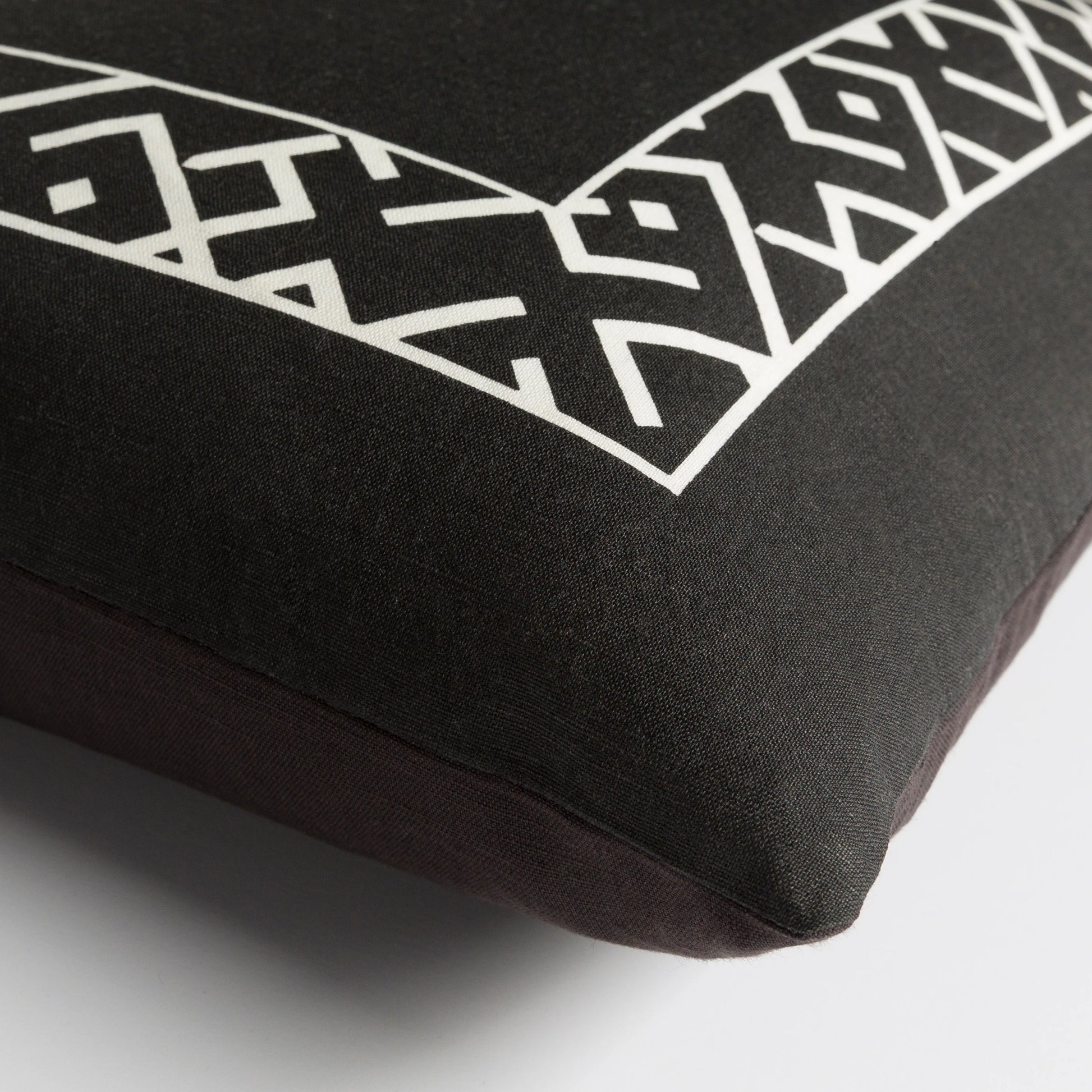 Ethiopia Pillow - 27139 by Surya. Made from 55% linen, 45% cotton in a modern style.