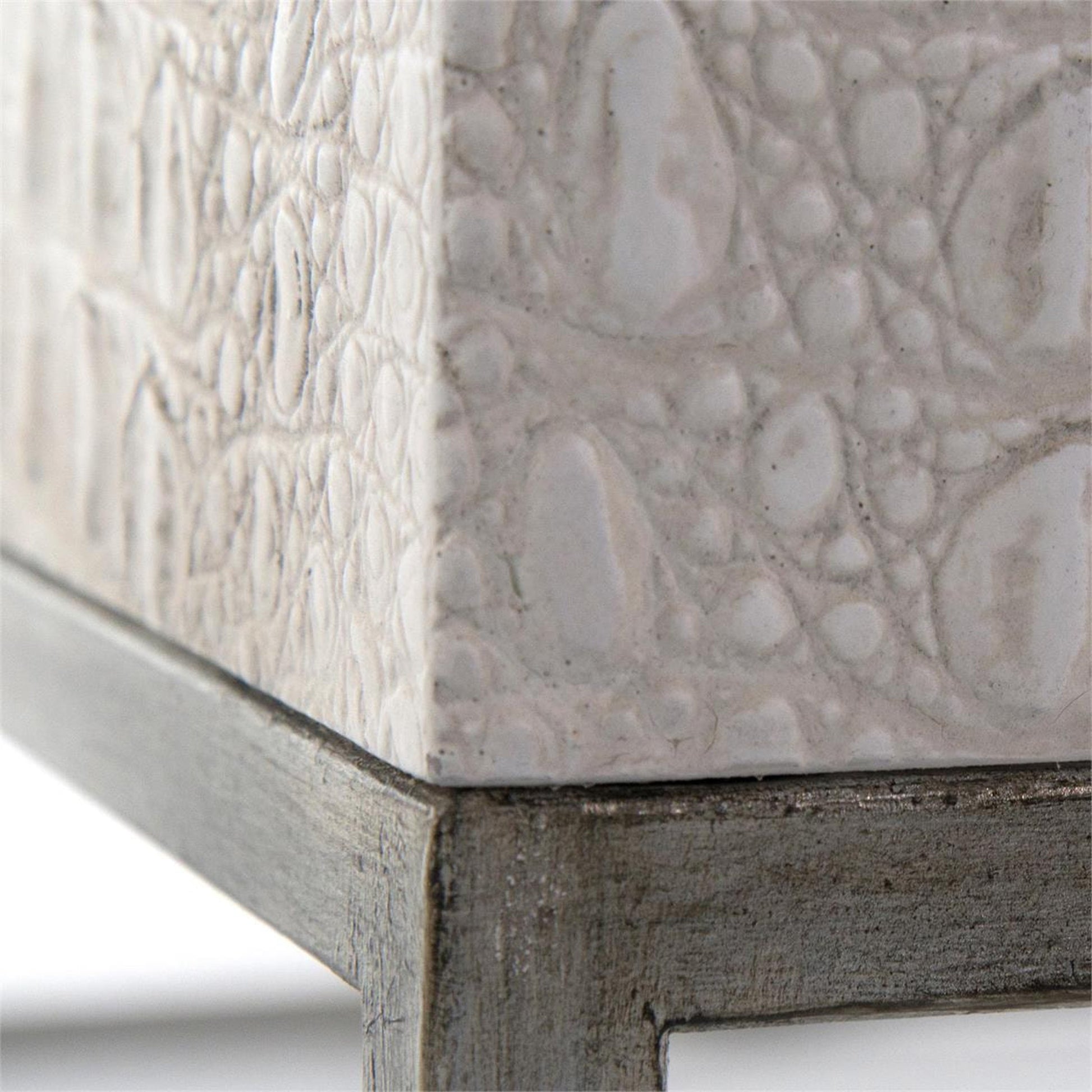 Kano Cocktail Table by John-Richard in cream, silver, white. Made from metal in a modern style.