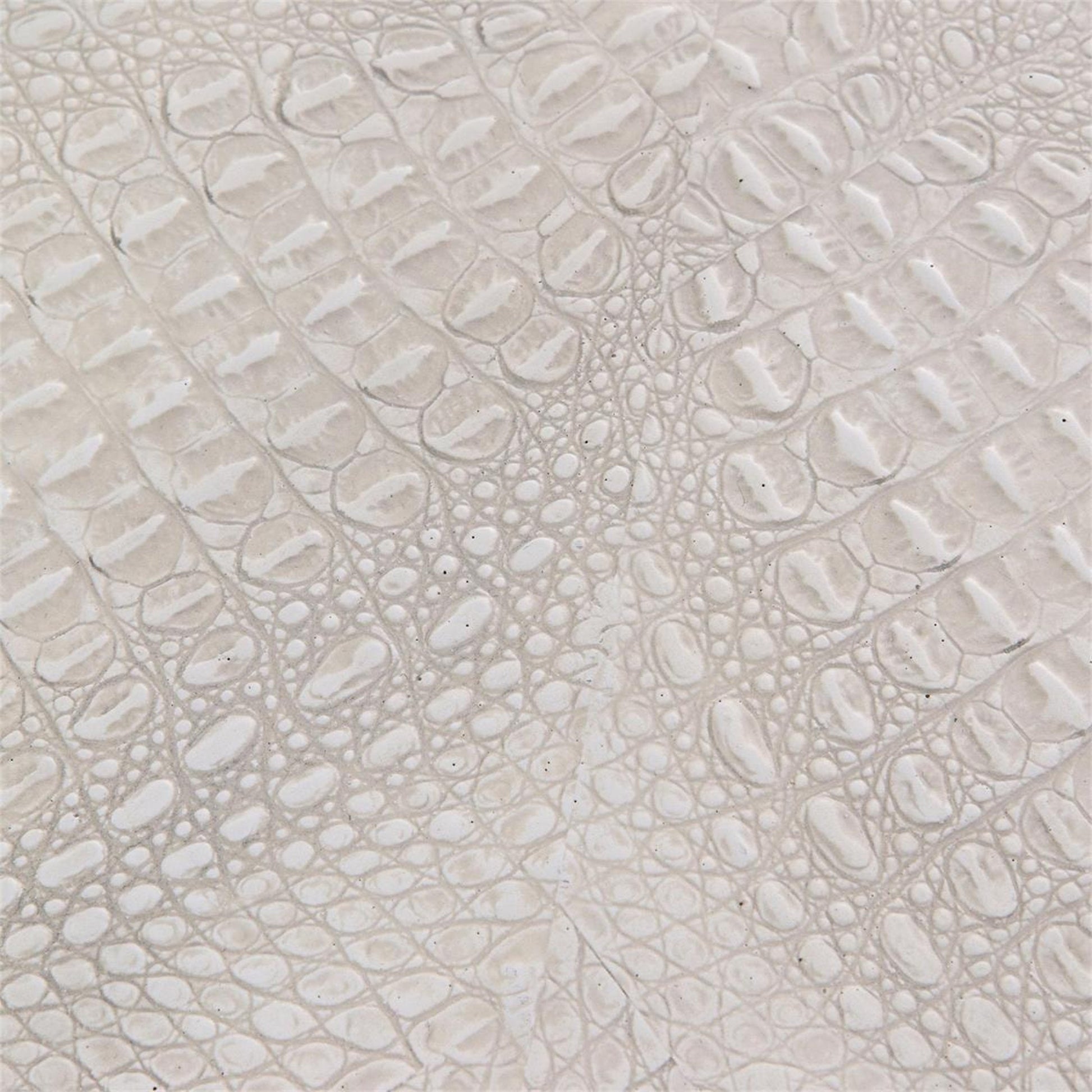 Kano Cocktail Table by John-Richard in cream, silver, white. Made from metal in a modern style.