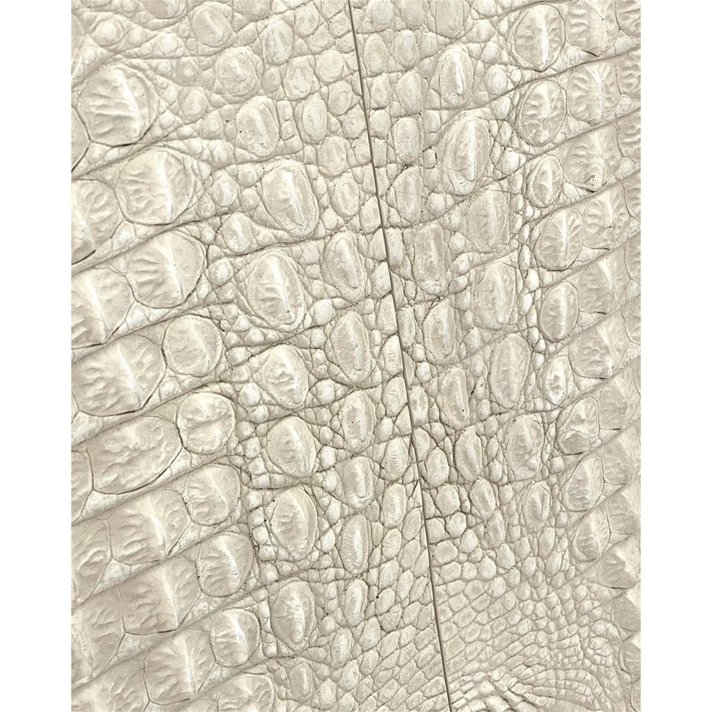 002 SI-1756986 | Closeup | Kano Chest by John-Richard in antique beluga. Made from brass, metal in a modern style.