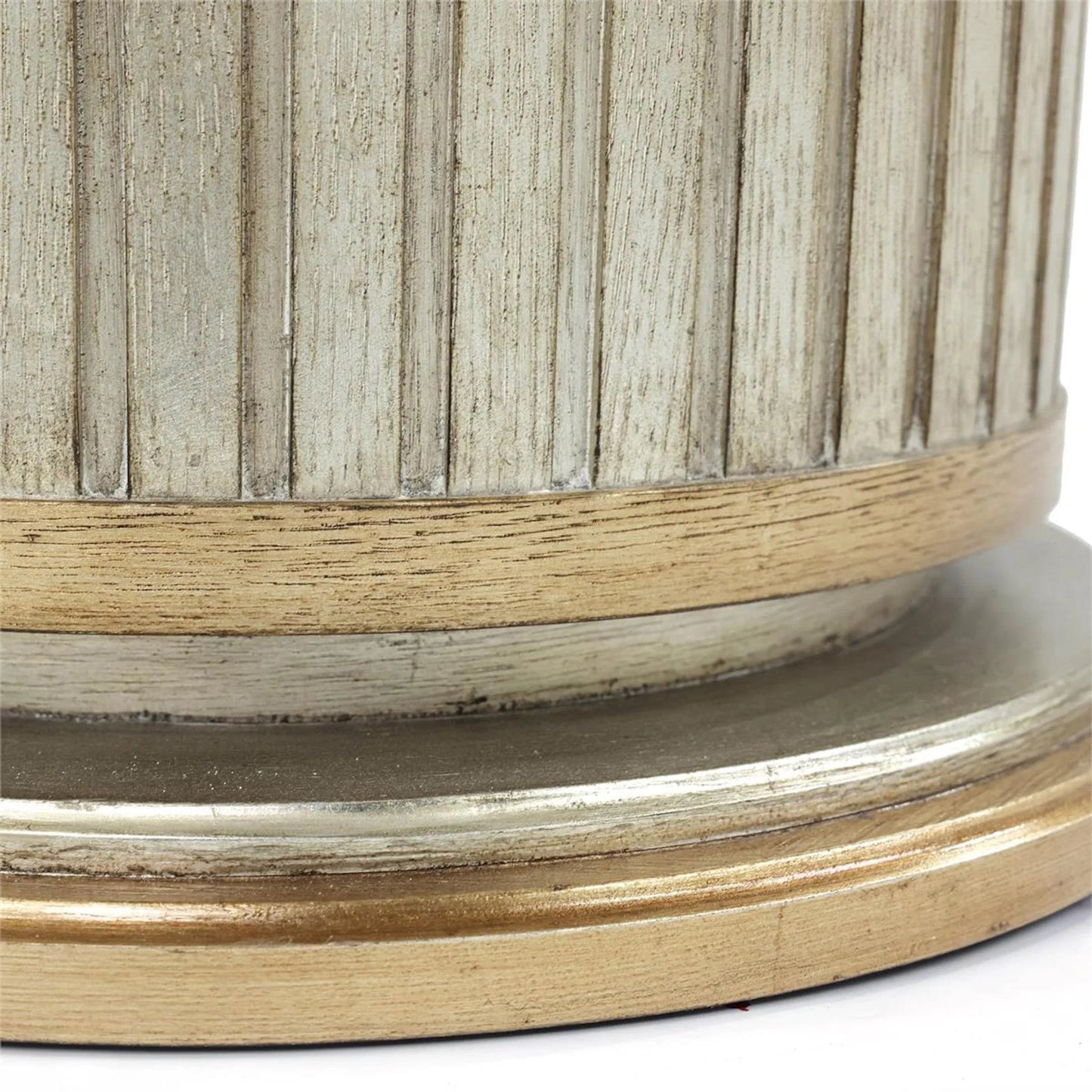 005 SI-2170434 | Closeup | Dorian Dining Table by John-Richard in gold. Made from unique in a modern style.