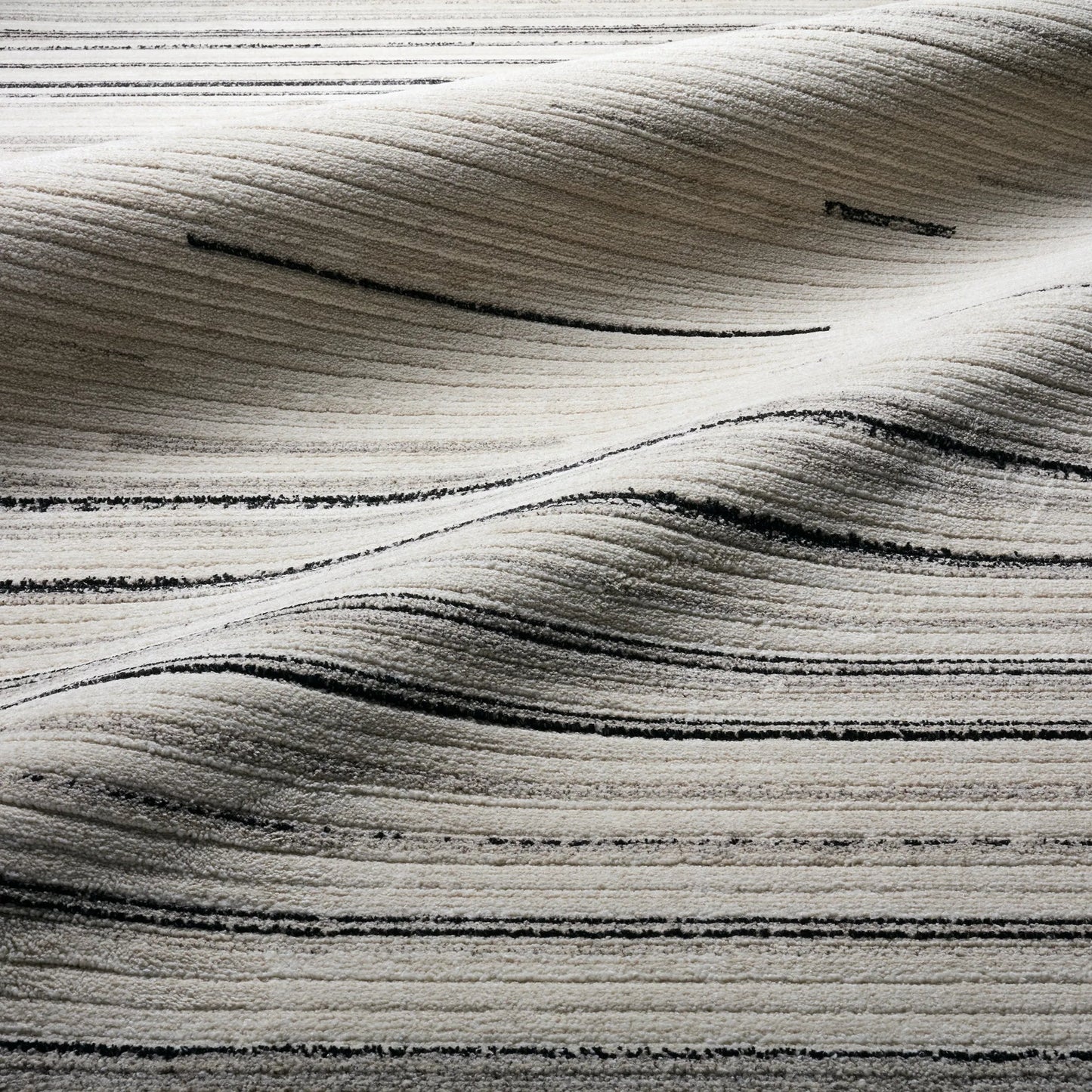 005 SI-2354398,SI-2354399,SI-2354400,SI-2354401,SI-2354402,SI-2354403,SI-2386088 | Closeup | Eva EVA04 Rug by Jaipur Living in ivory, gray, black. Made from 100% polyester in a unique style.