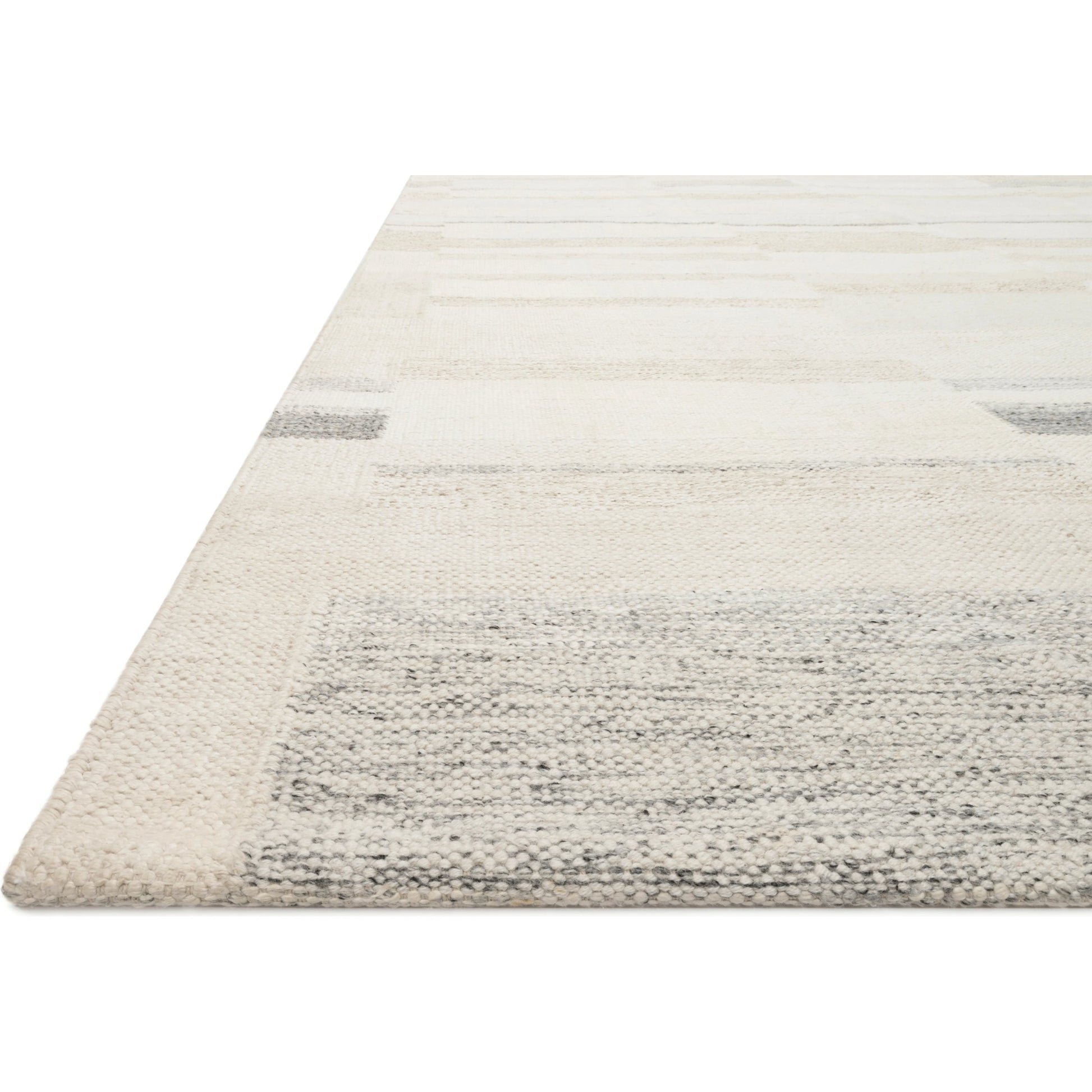 Evelina EVE-03 Rug by Loloi in ivory, beige. Made from 25% wool, 21% viscose, 20% cotton, 18% viscose from bamboo, 8% chenille, 5% acrylic, 3% linen in a modern style.