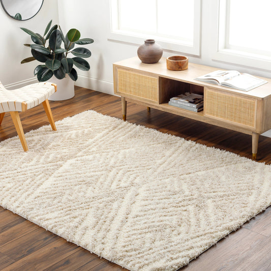 Everton Plus Rug - 32939 by Livabliss. Made from main: 53% polyester, main: 47% polypropylene in a unique style.