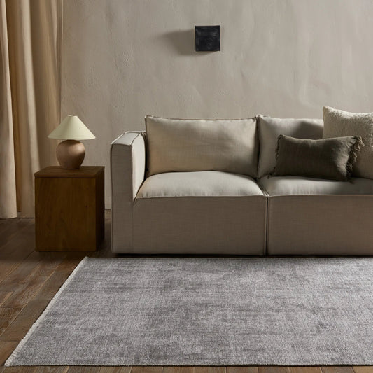 Everette EVR03 Rug by Jaipur Living in light gray, taupe. Made from 100% polyester in a unique style.