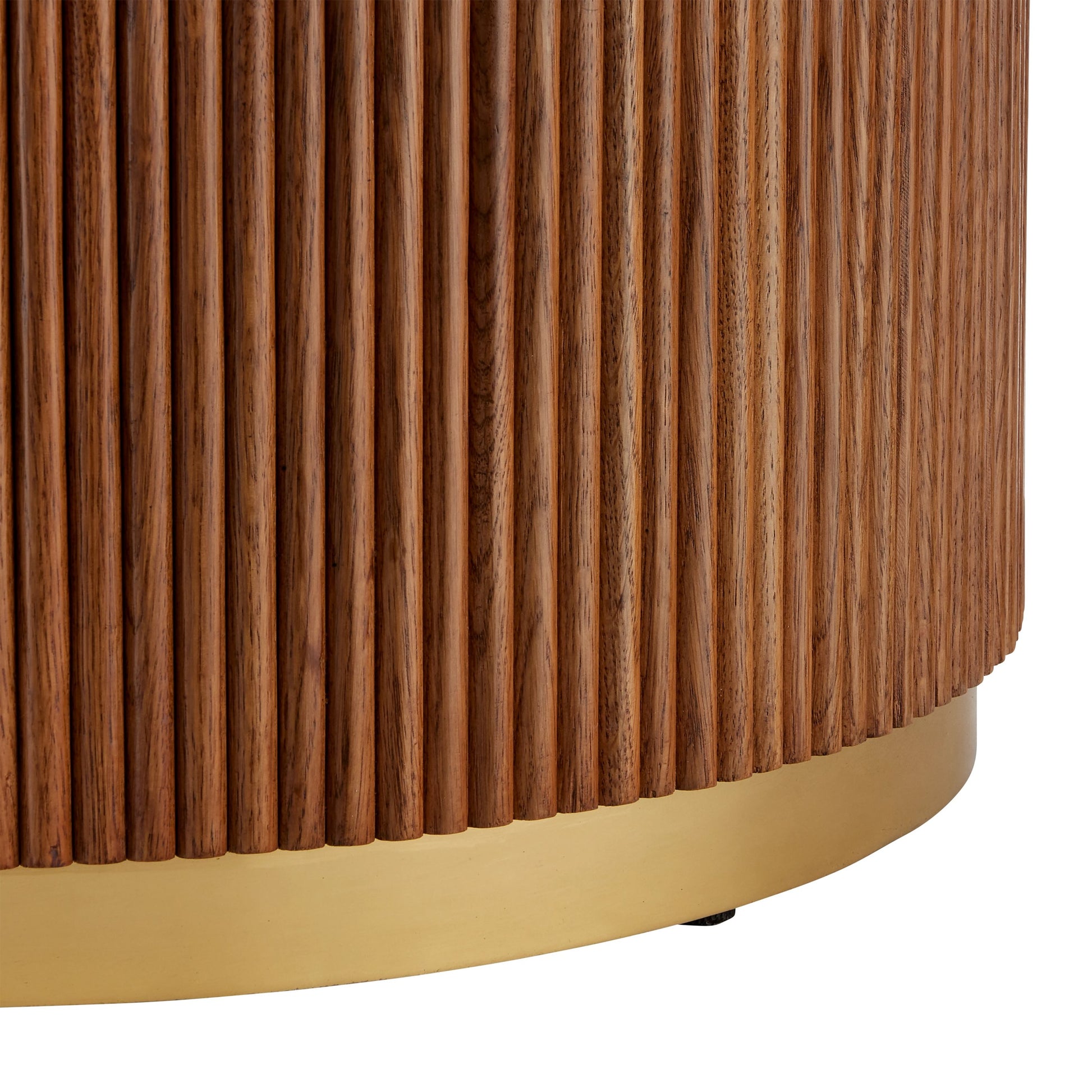 Dakota Cocktail Table by Currey and Company in morel brown, natural, polished brass. Made from oak, crema marfil marble, brass in a modern style.