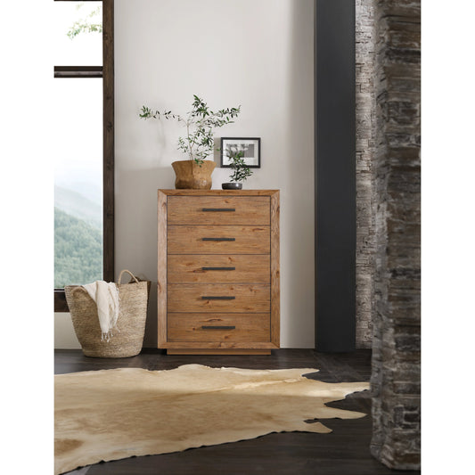 Big Sky Five Drawer Chest by Hooker Furniture in vintage natural. Made from pecky hickory veneers, cedar, solid-wood edged top in a modern style.