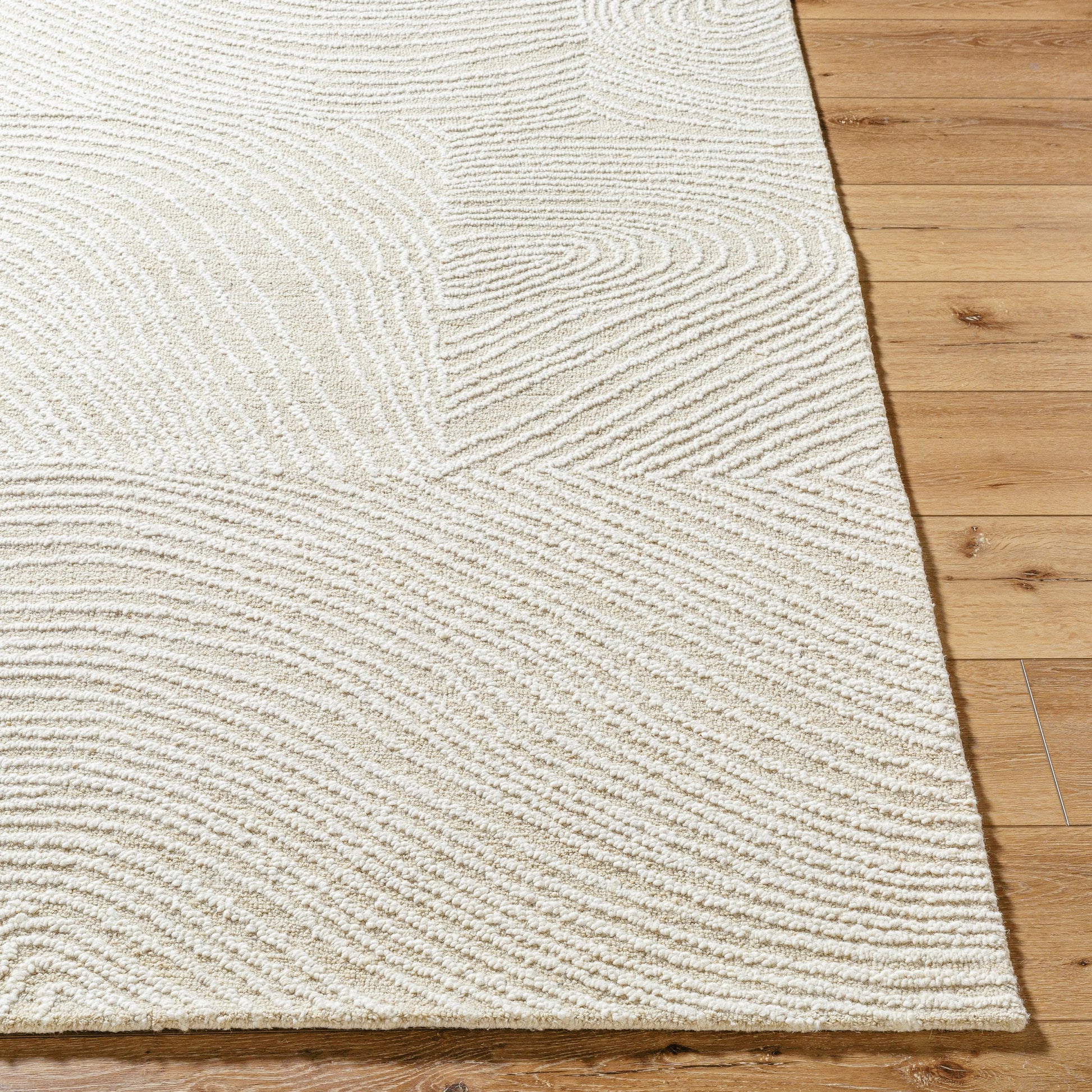 Falcao Rug - 530959 by Livabliss in light silver, silver, white. Made from wool in a unique style.