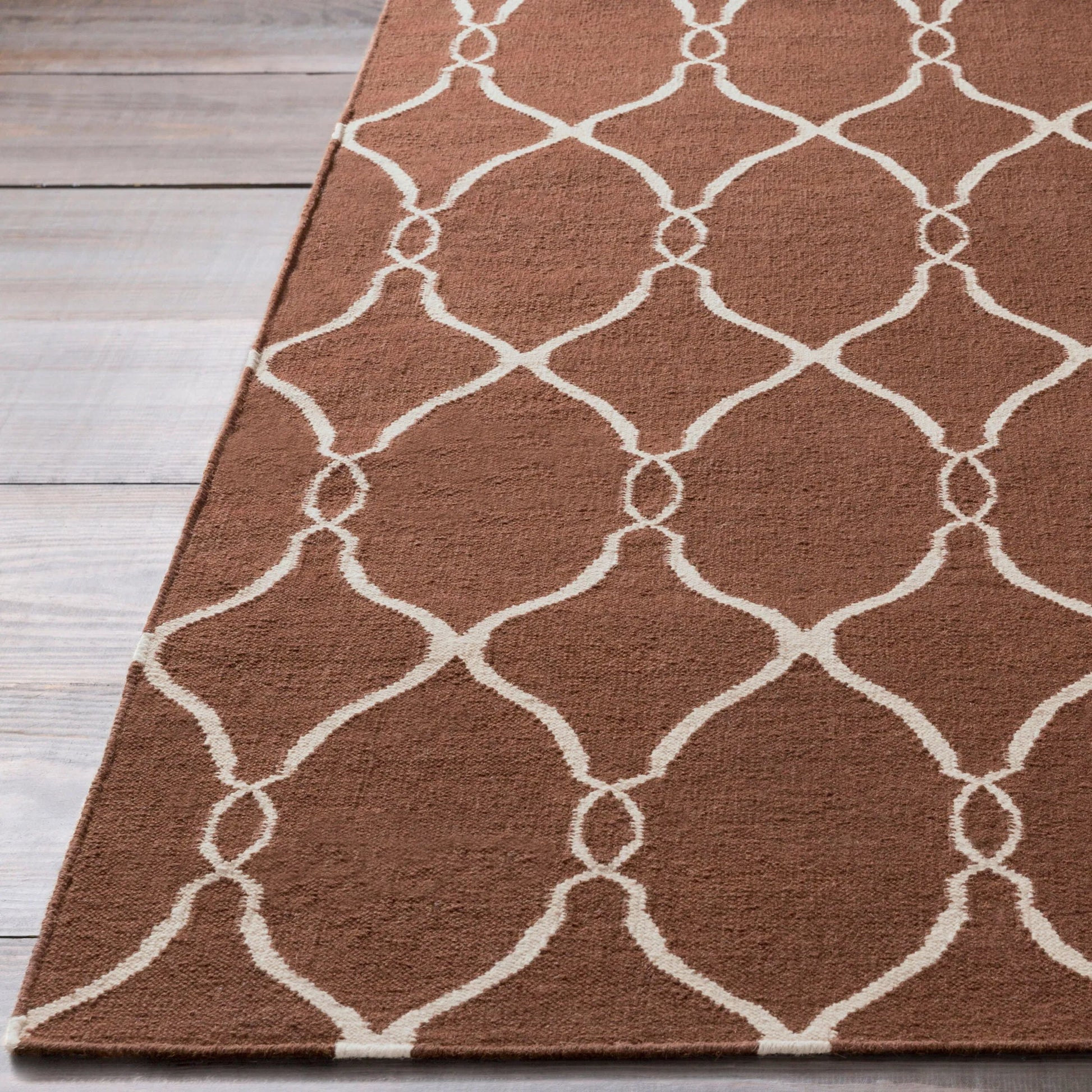 Fallon FAL-1000 Rug by Surya. Made from 100% wool in a unique style.