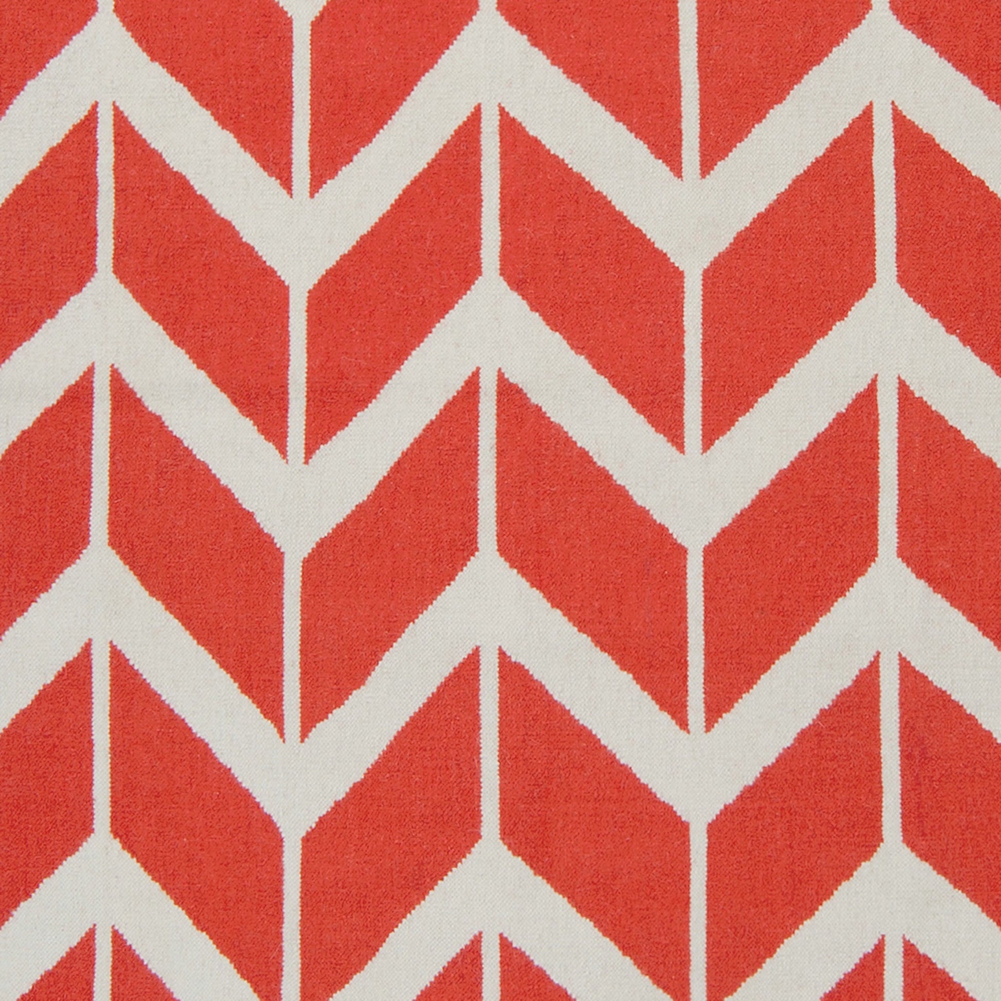 Fallon FAL-1052 Rug by Surya. Made from 100% wool in a unique style.