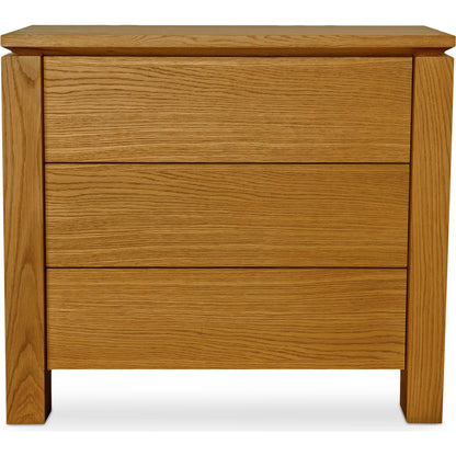 Brook Chest by Moe's Home Collection in country oak. Made from fsc solid oak leg, fsc oak veneer over mdf, undermount glides in a transitional style.