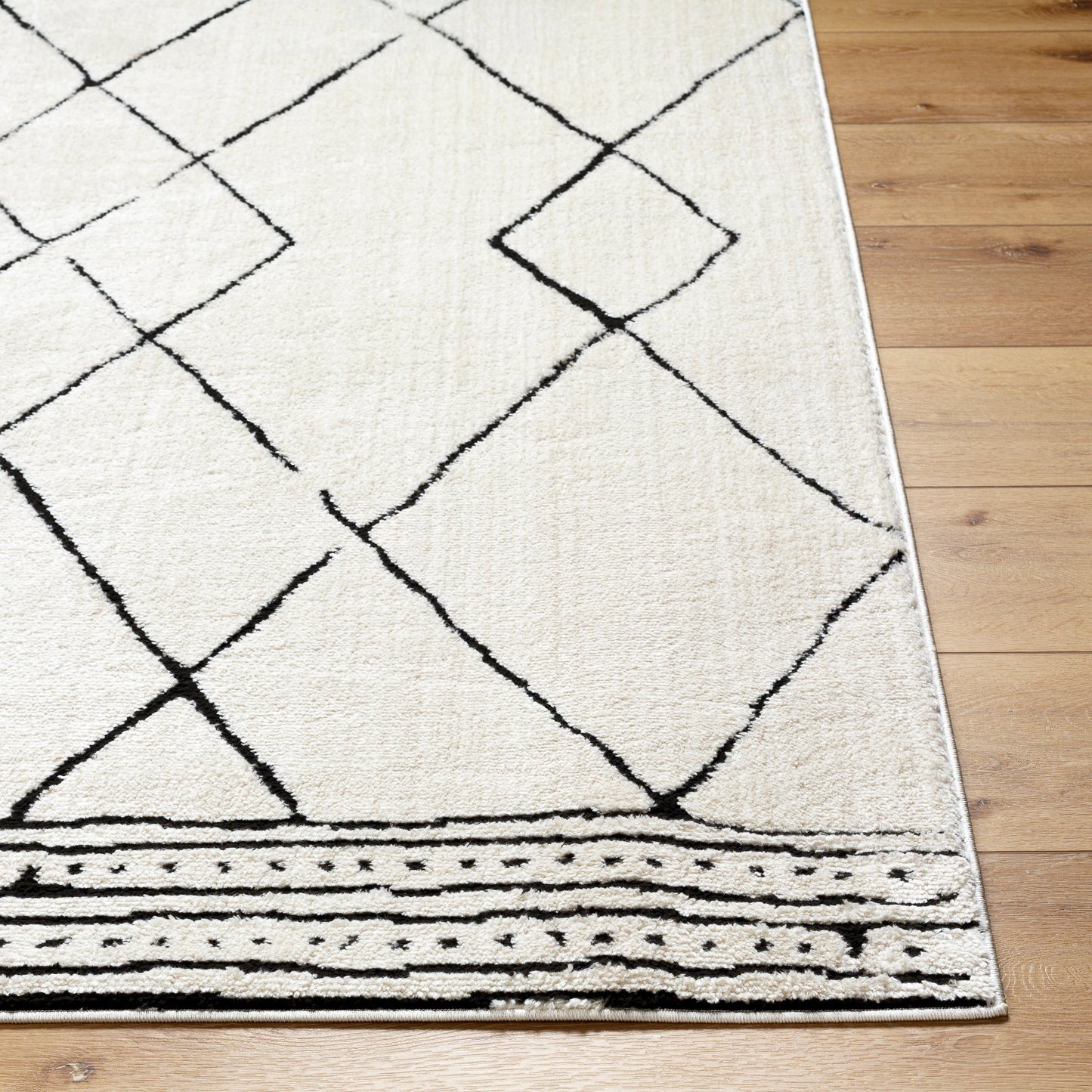 019 SI-2051295,SI-2051298 | Closeup | Freud FEU-2322 Rug by Livabliss. Made from face: 100% polyester, warp: 100% polyester in a unique style.