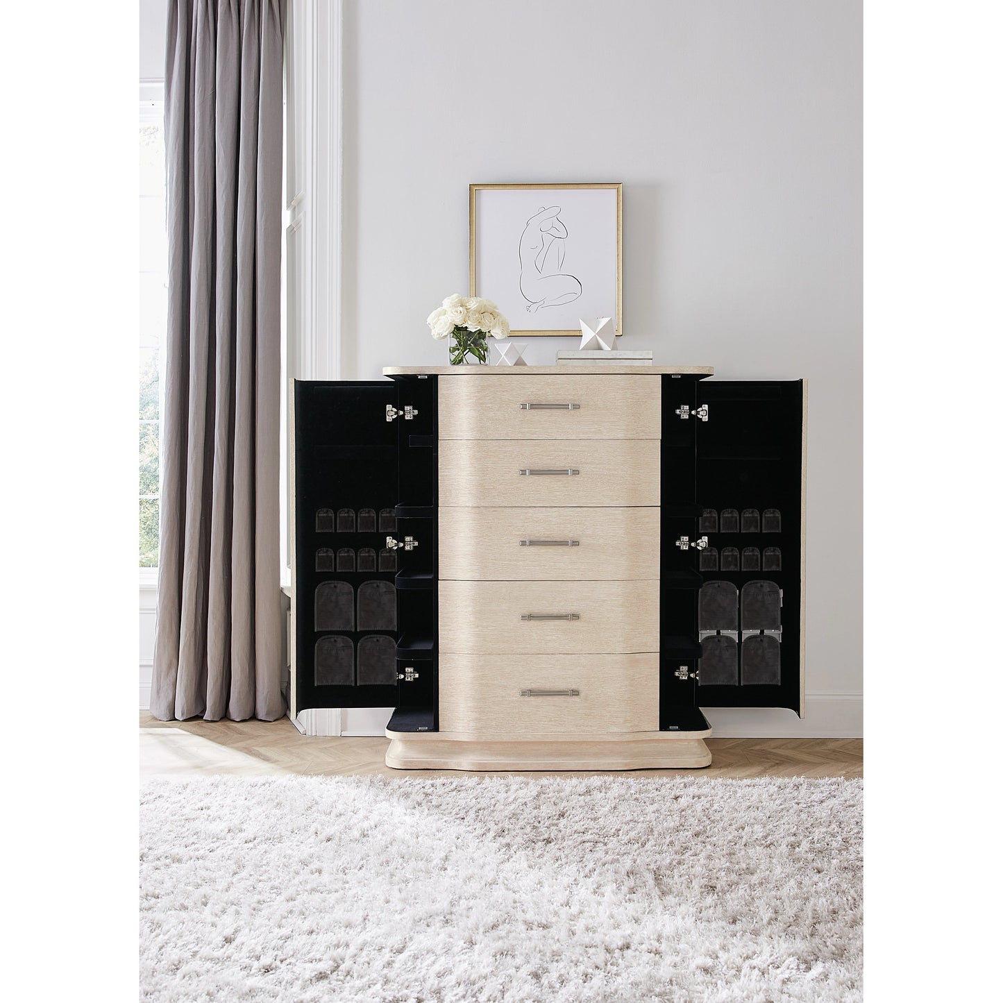 004 SI-2028947 | Lifestyle | Nouveau Chic Five Drawer Chest by Hooker Furniture in sandstone. Made from oak veneers, cedar in a modern style.