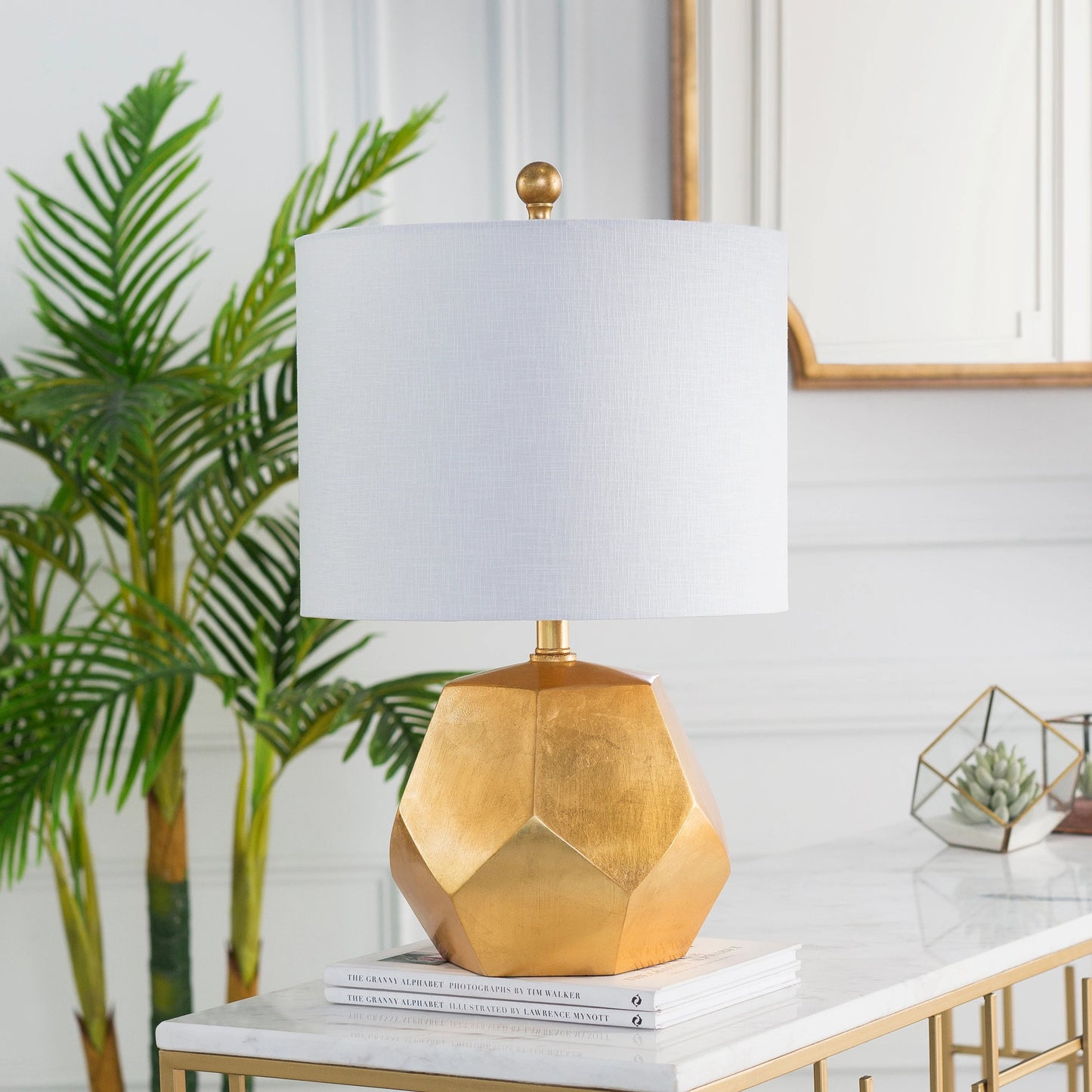 006 S-231115 | Lifestyle | Fielding - 19784 by Livabliss in n/a, white and gold. Made from linen, polyester, resin, 100% metal in a modern style.