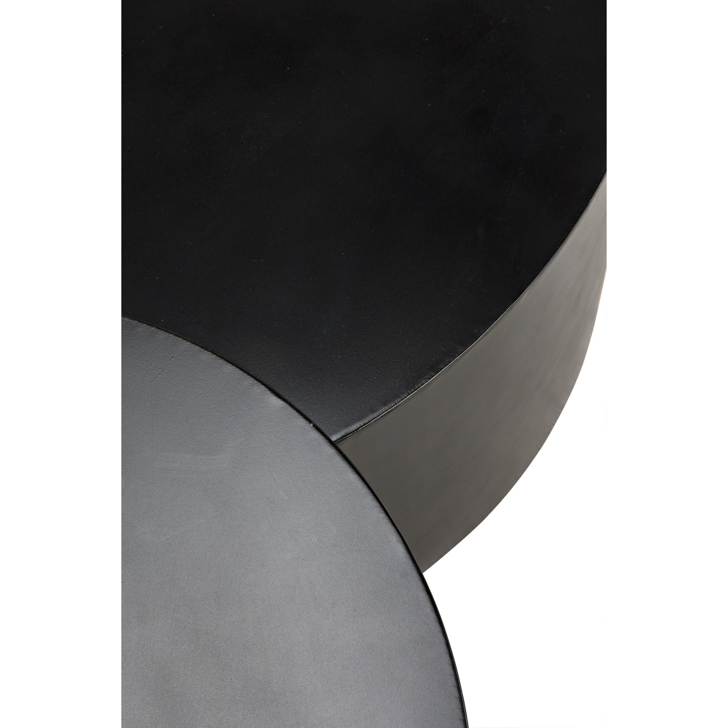004 S-334733 | Closeup | Ella Coffee Table by Noir in metal. Made from metal in a modern style.