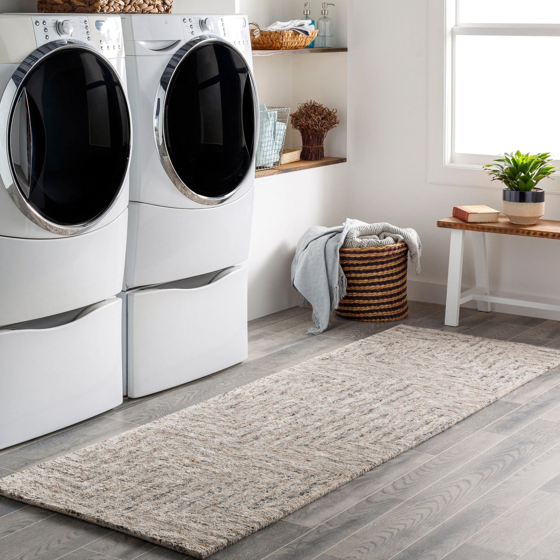 Falcon FLC-8000 Rug by Surya in light gray, taupe, dark brown. Made from 70% viscose, 30% wool in a unique style.