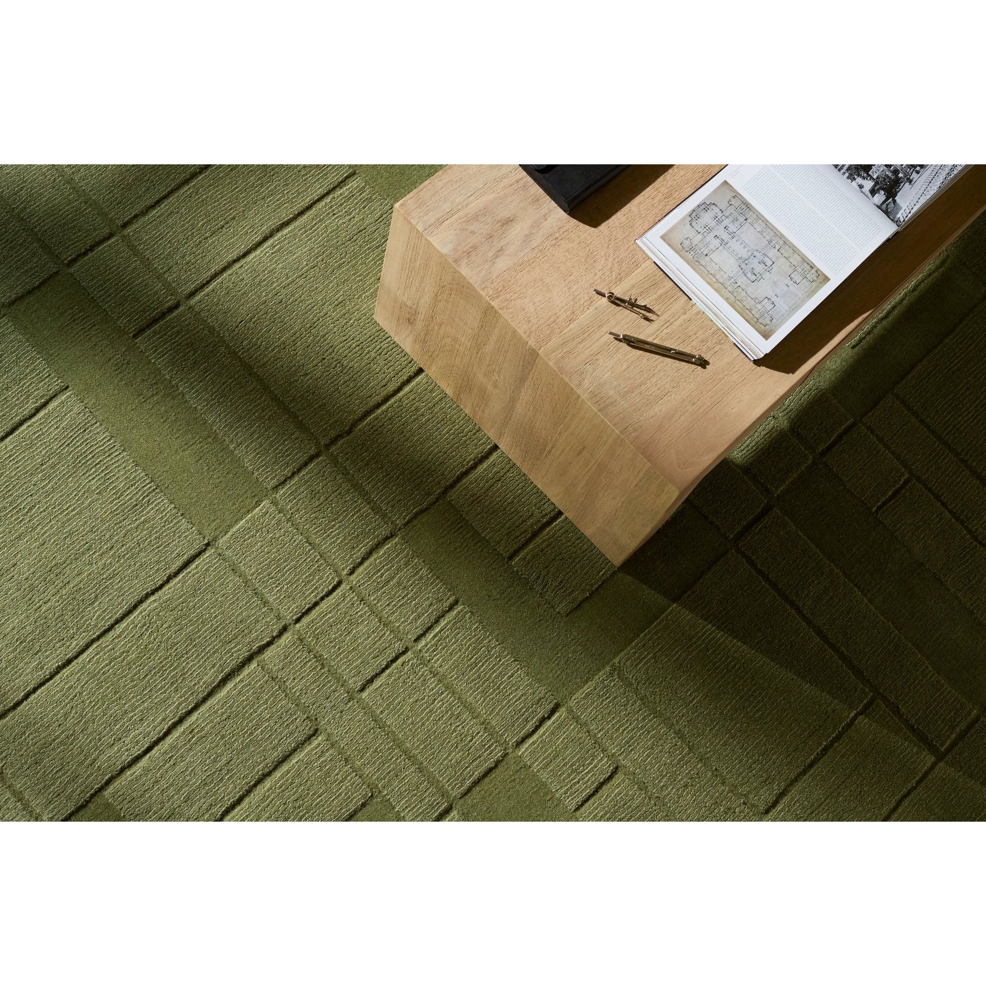 Luxuries Rug - 533225 by Surya. Made from wool in a unique style.